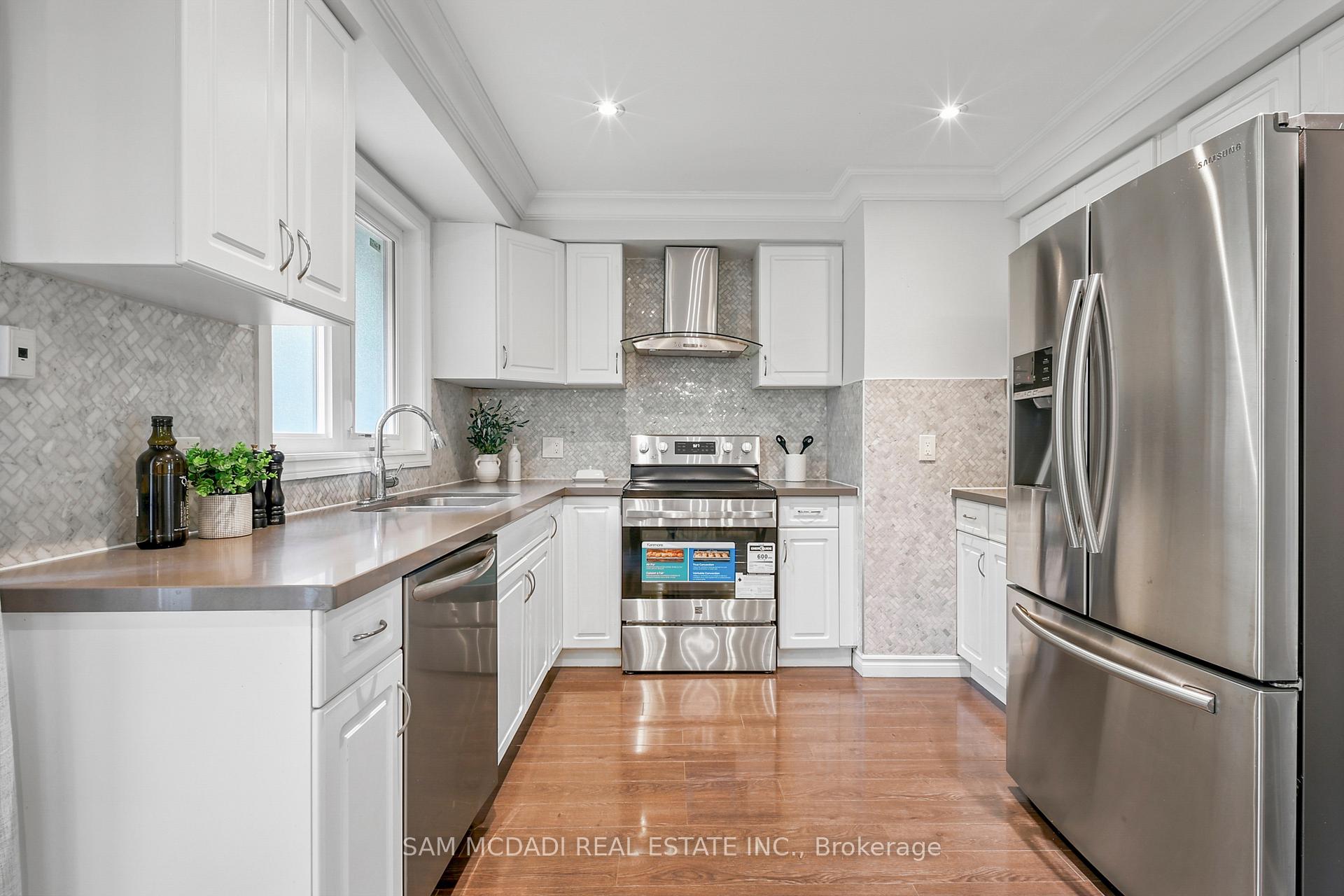 1207 Pinegrove Road