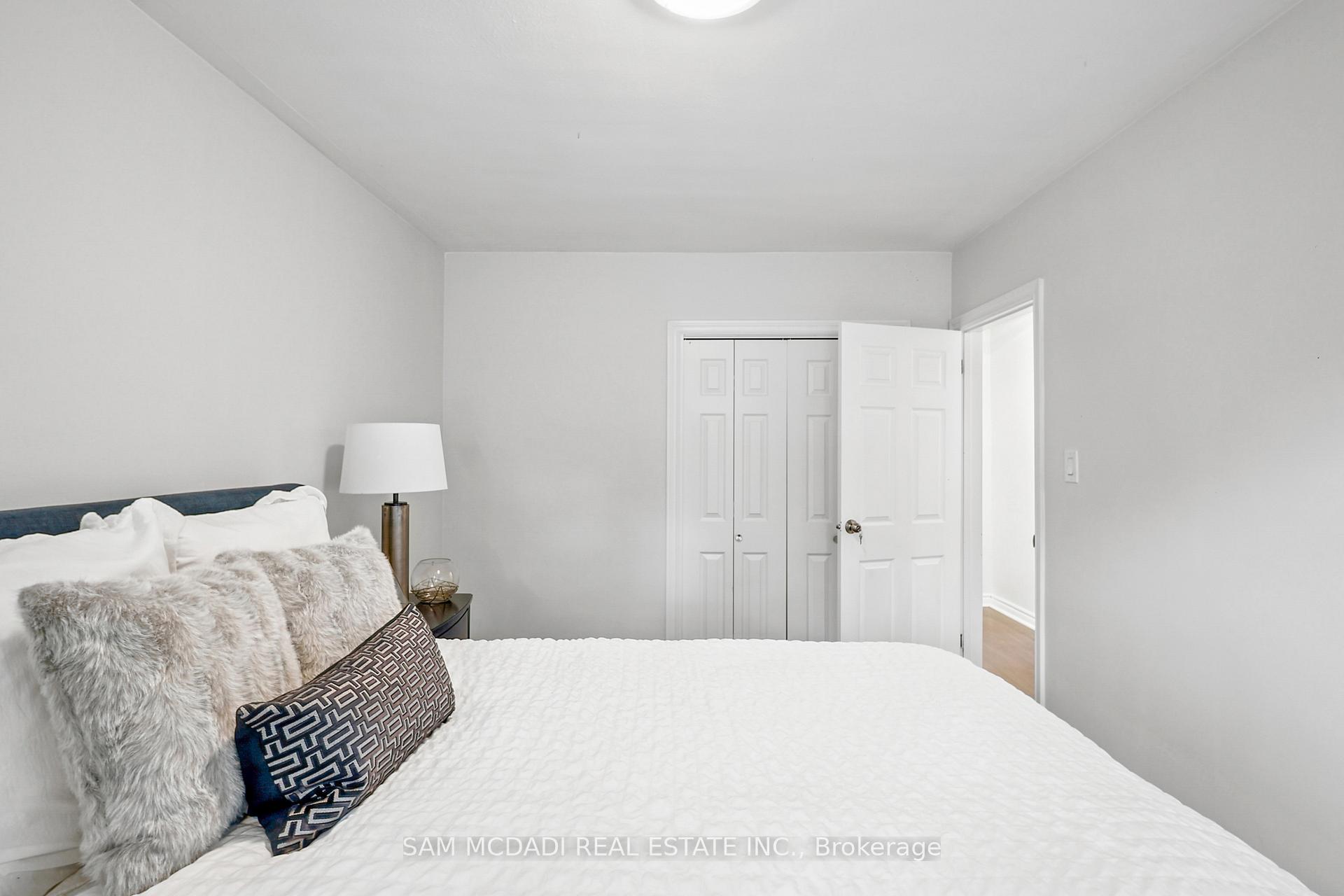 1207 Pinegrove Road