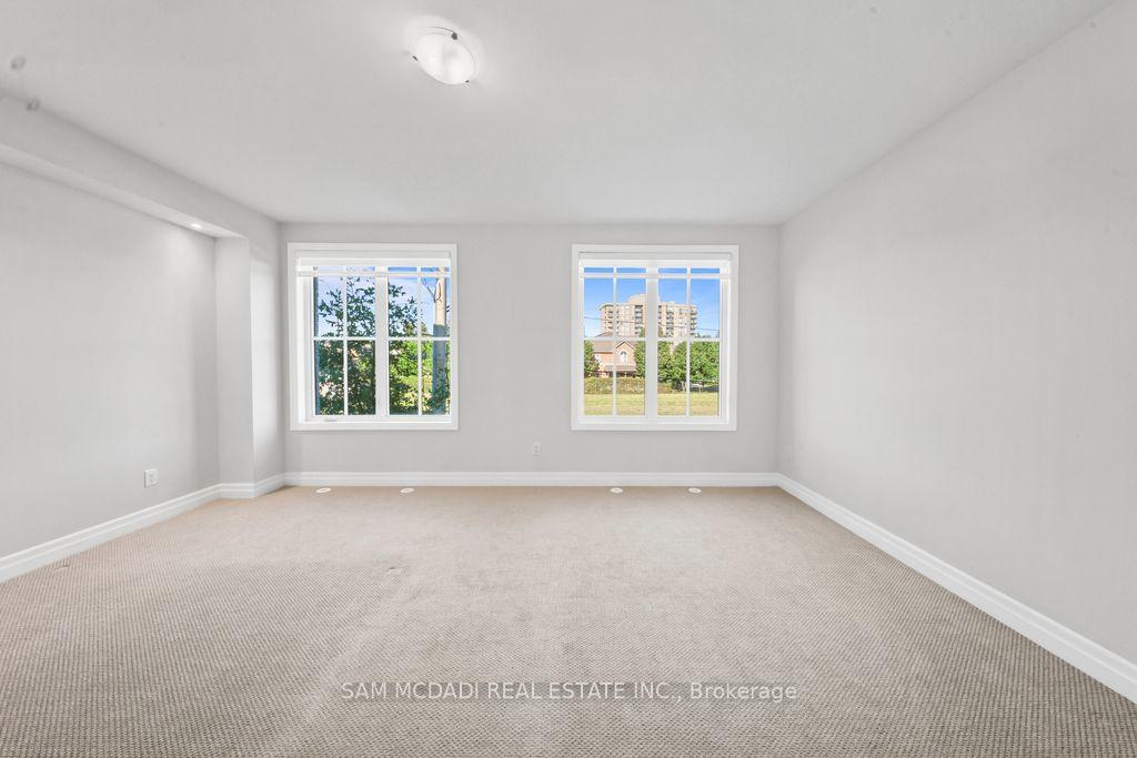1180 Cawthra Road 102