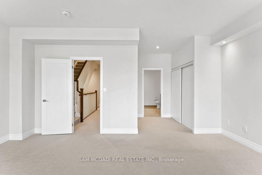 1180 Cawthra Road 102