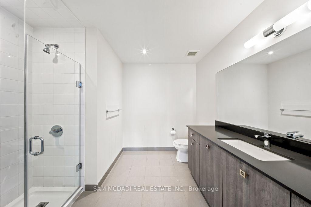 1180 Cawthra Road 102