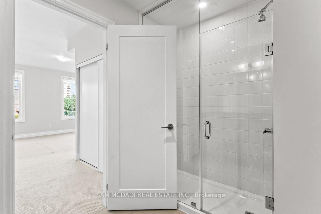 1180 Cawthra Road 102