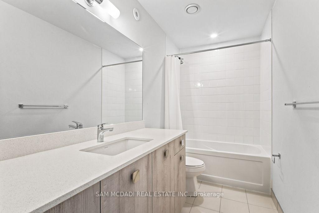 1180 Cawthra Road 102