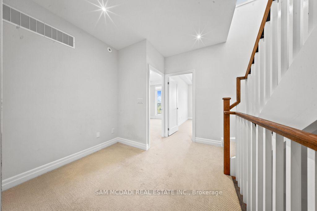 1180 Cawthra Road 102