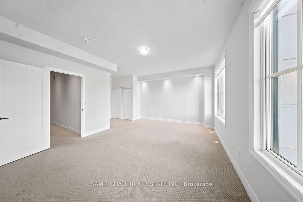 1180 Cawthra Road 102