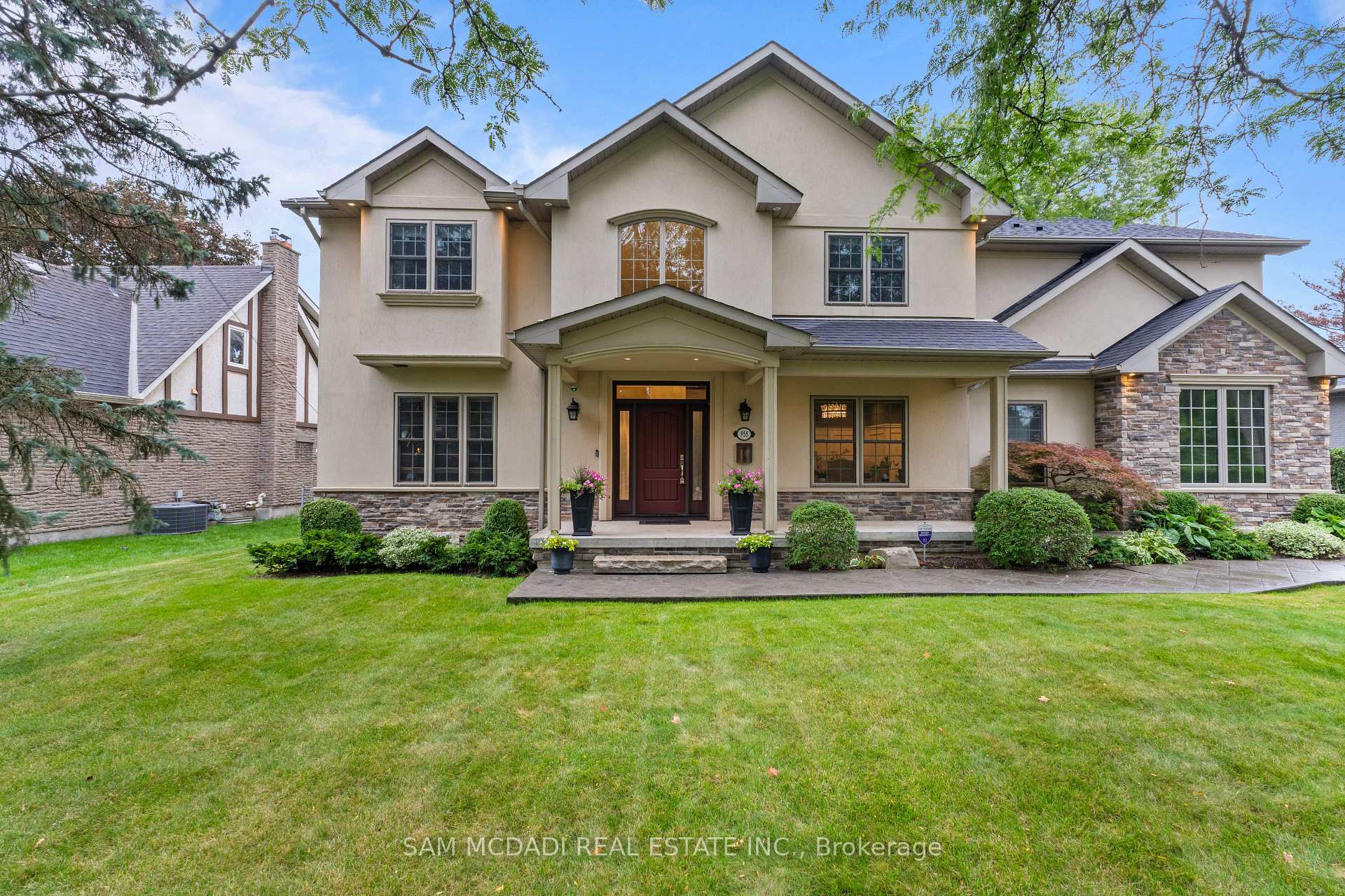 955 Caldwell Avenue