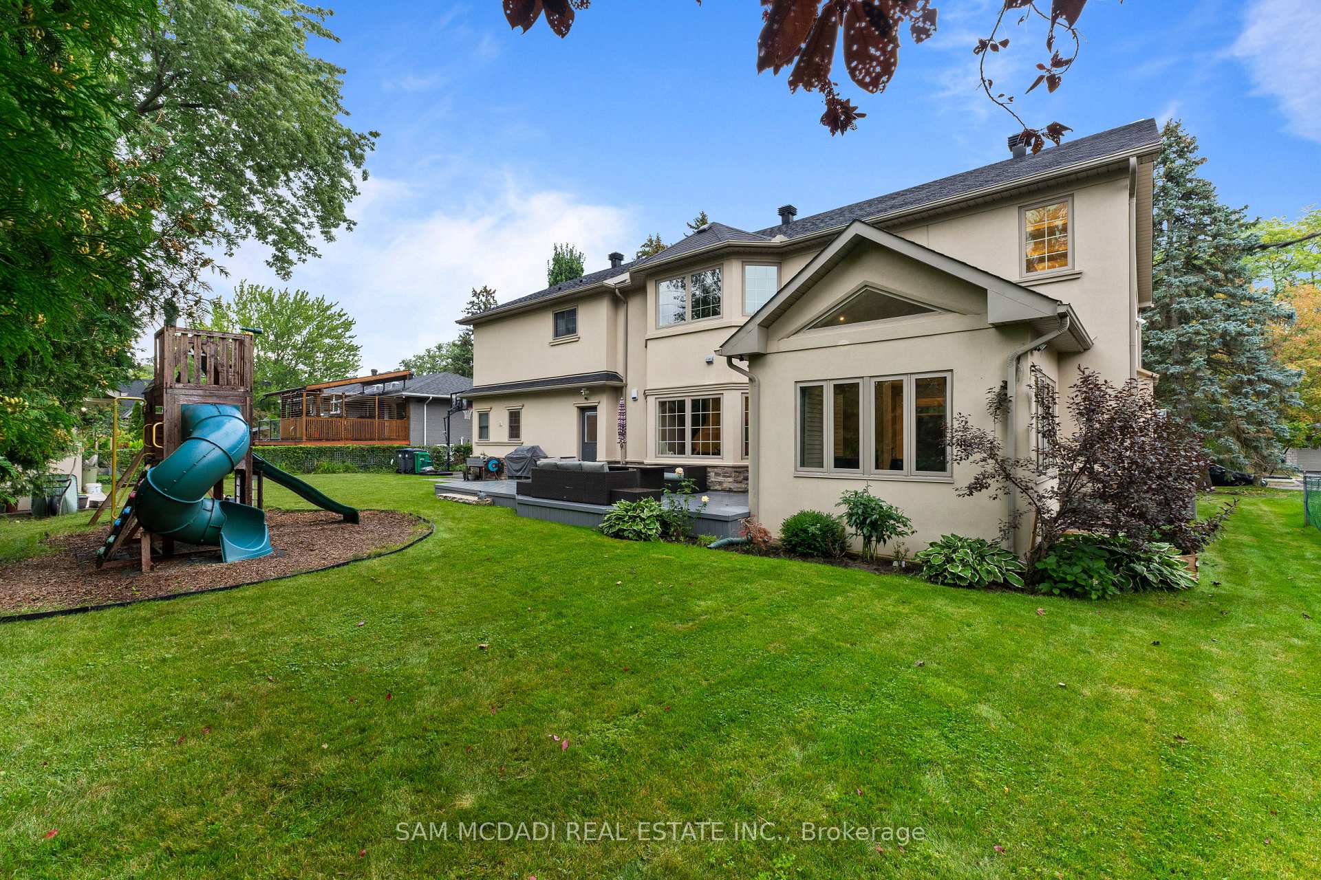955 Caldwell Avenue