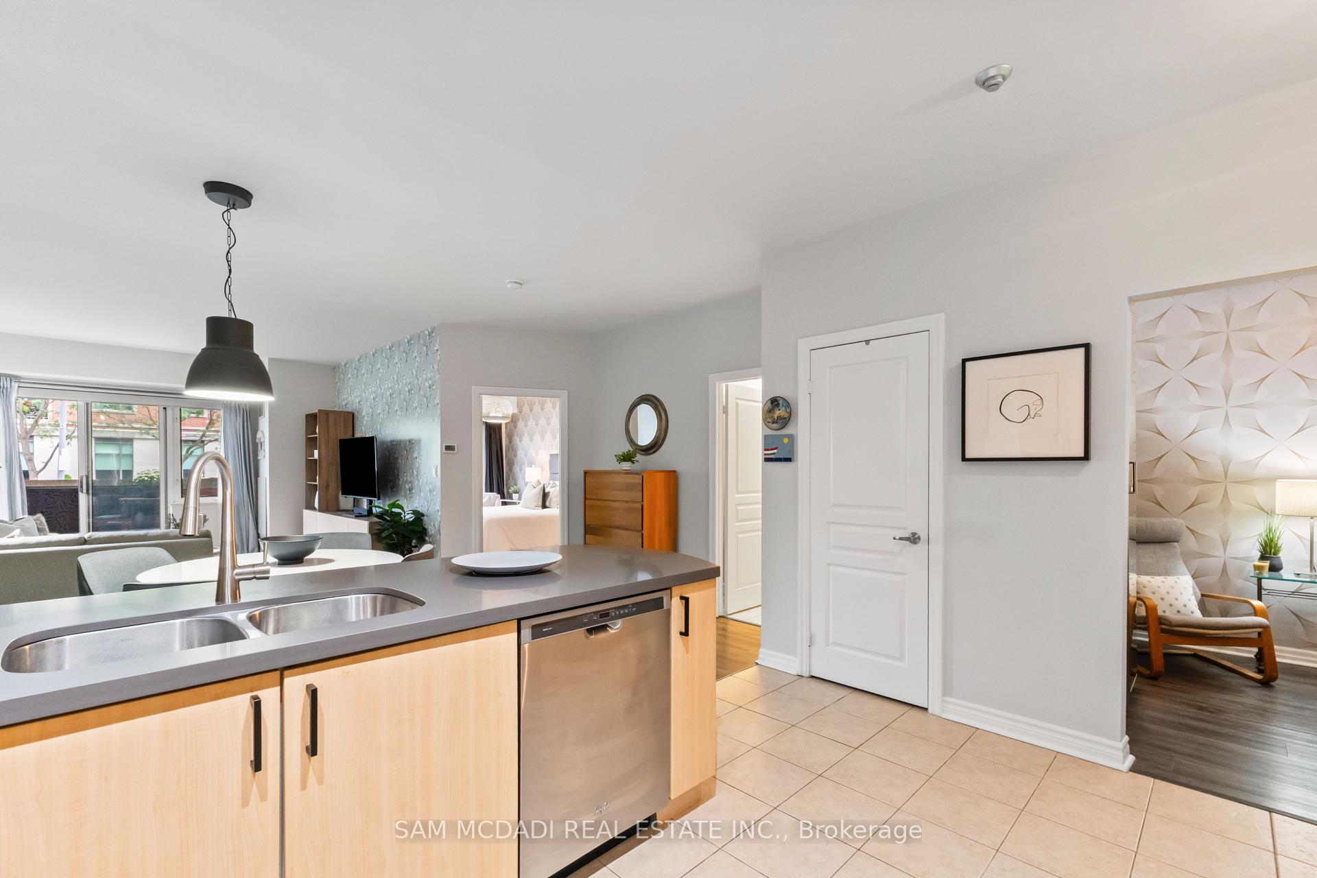 80 Port Street E 107
