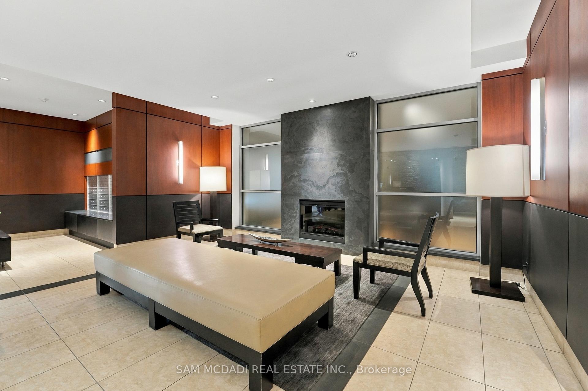 80 Port Street E 107