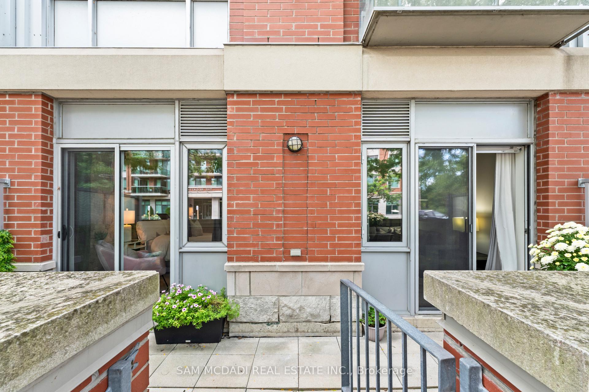 80 Port Street E 107
