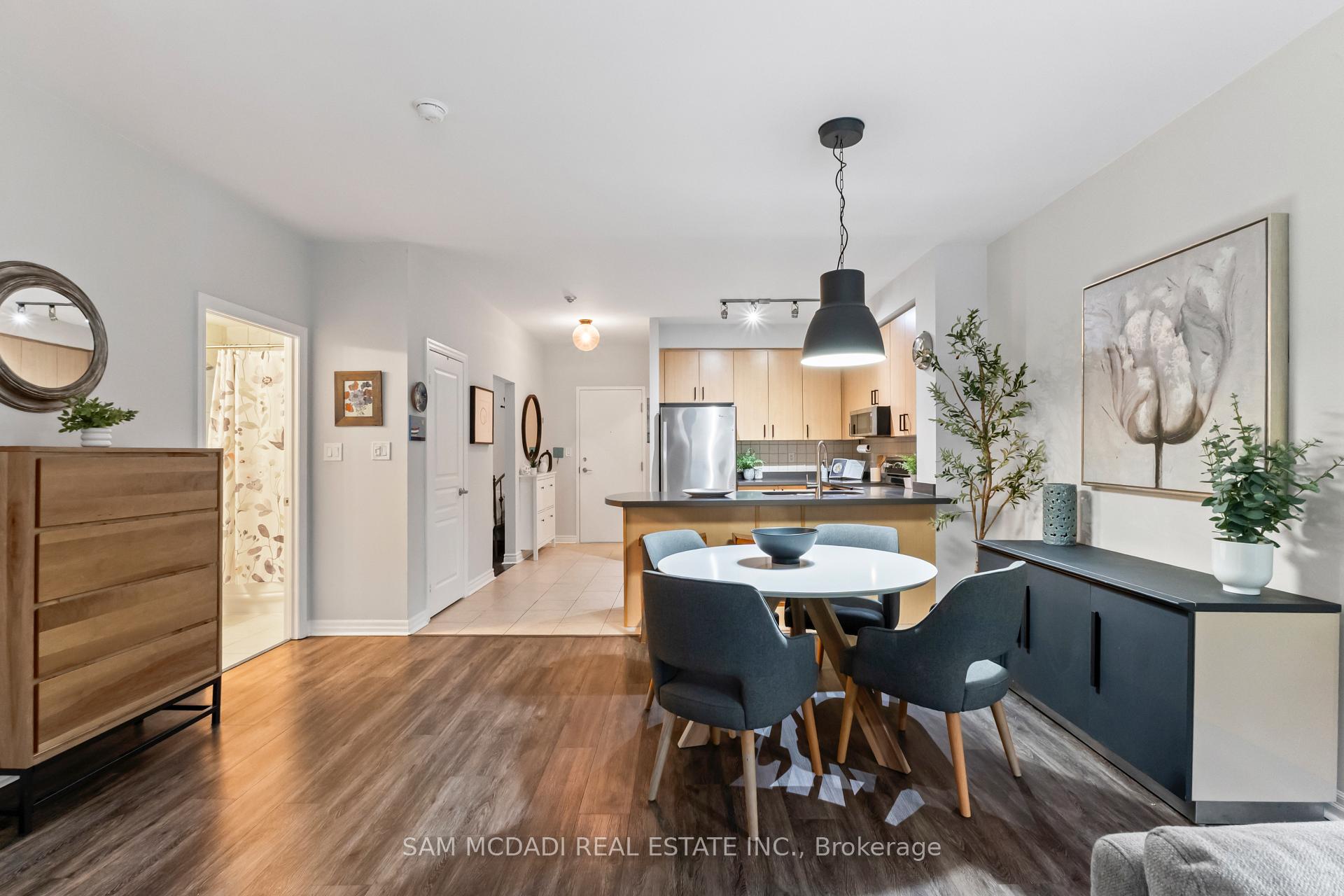 80 Port Street E 107