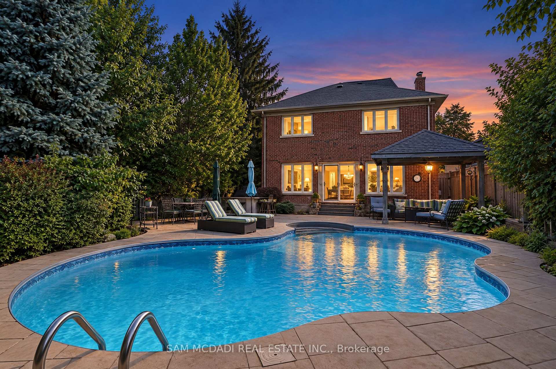 2497 Sharon Crescent
