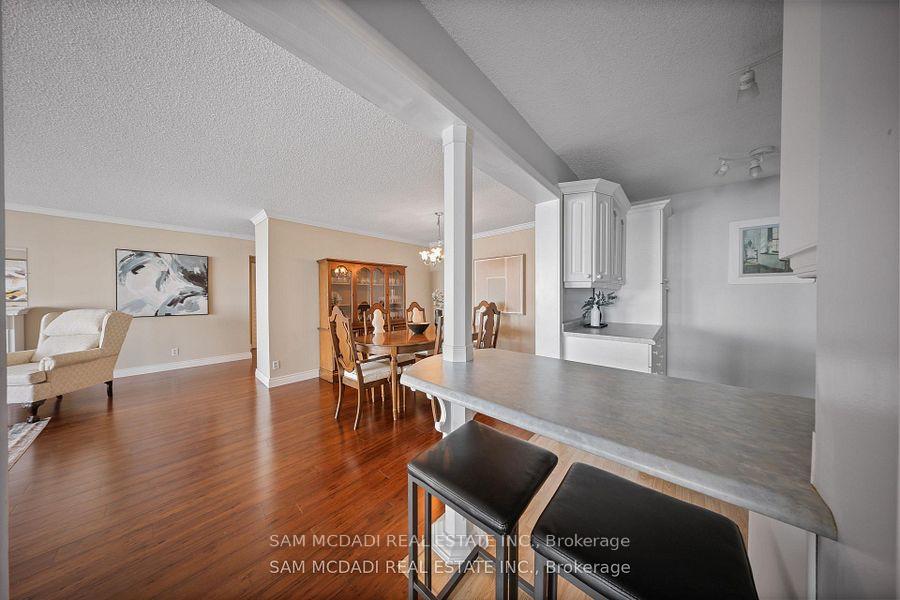 5280 Lakeshore Road 1105