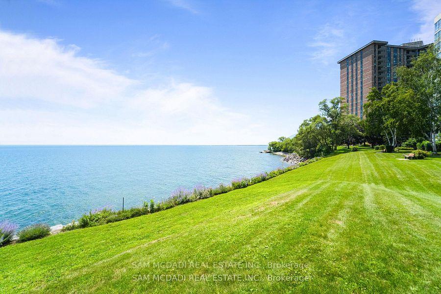 5280 Lakeshore Road 1105