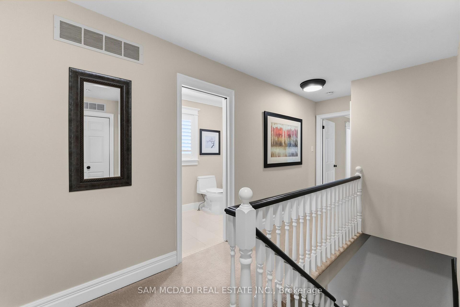 21 Kenninghall Boulevard