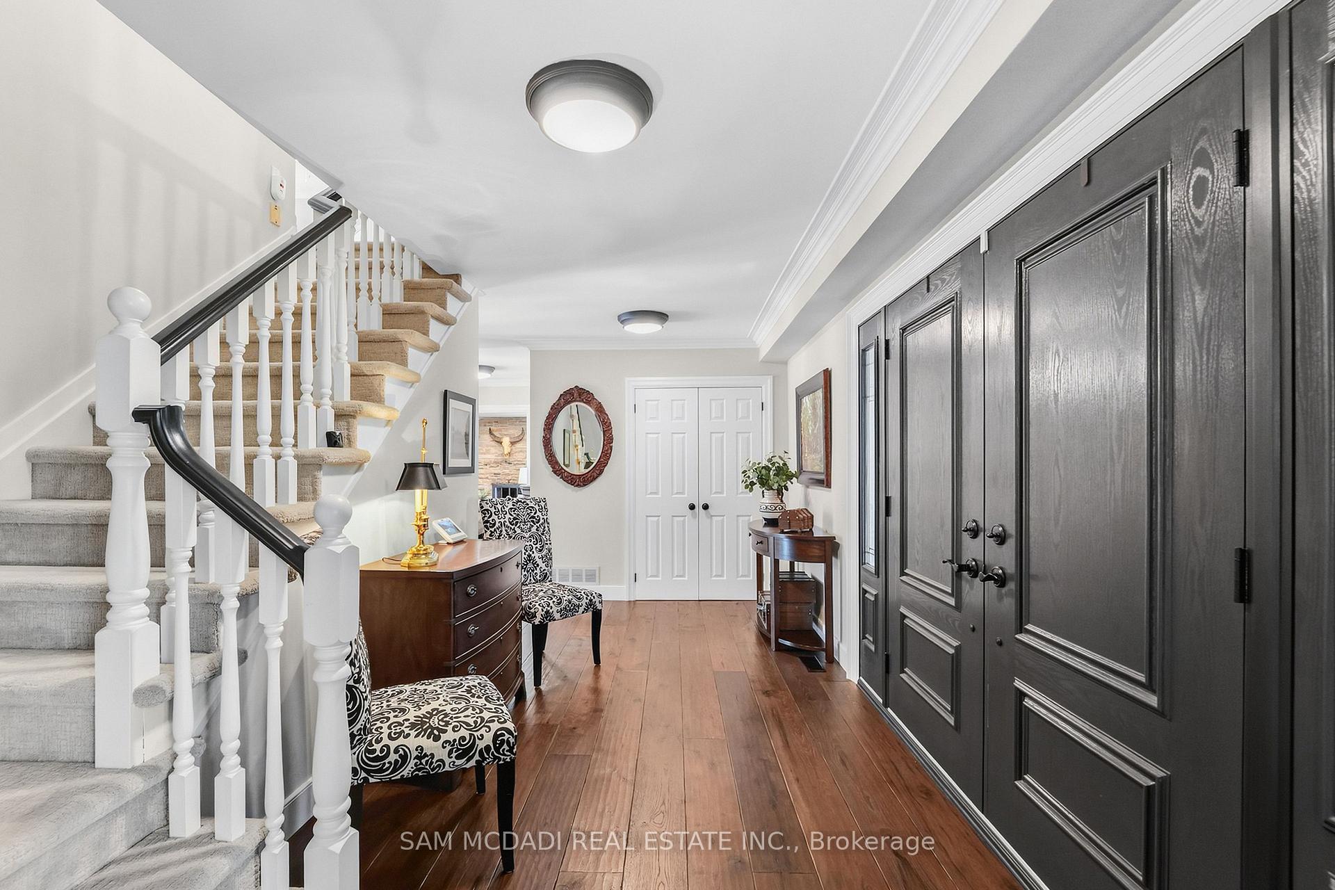 21 Kenninghall Boulevard