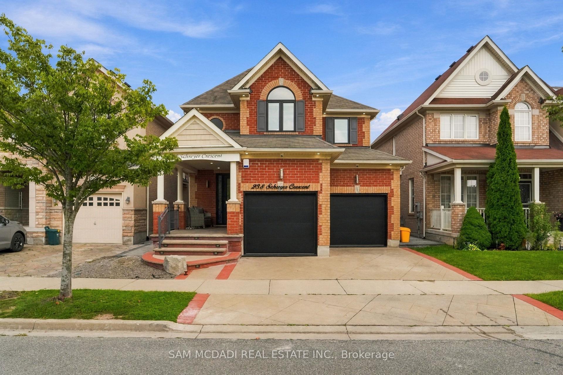 238 Schreyer Crescent