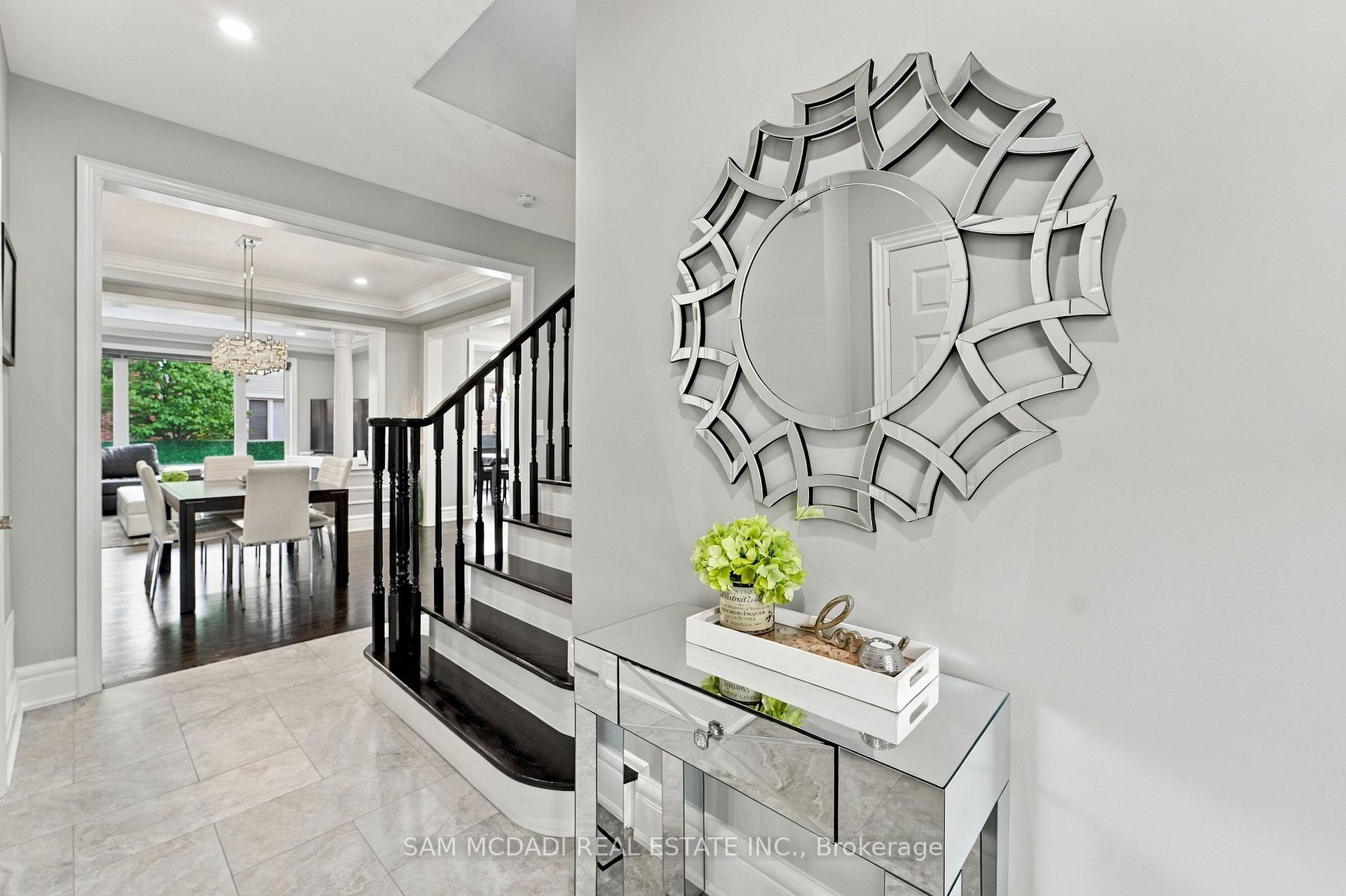 238 Schreyer Crescent