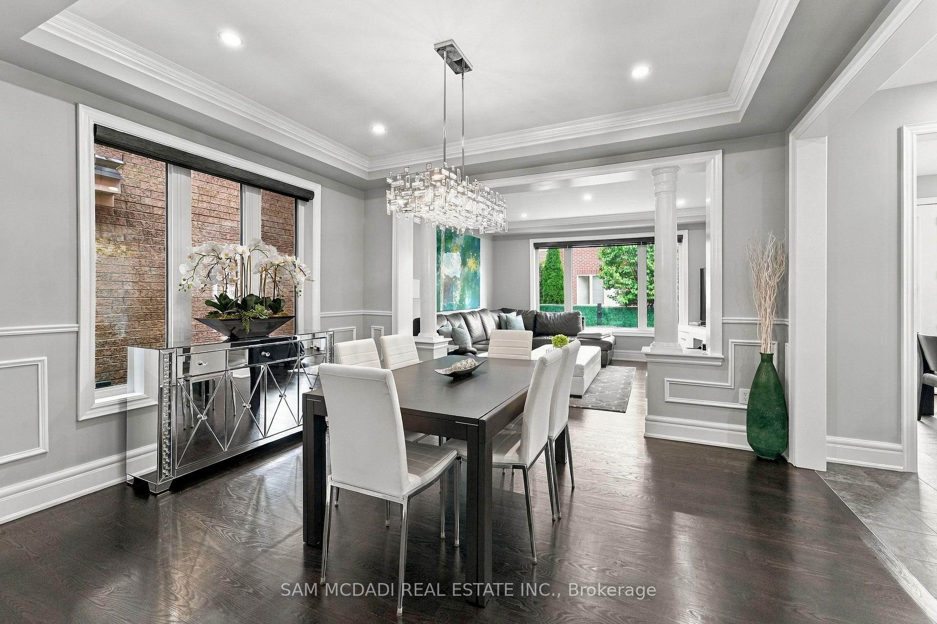 238 Schreyer Crescent