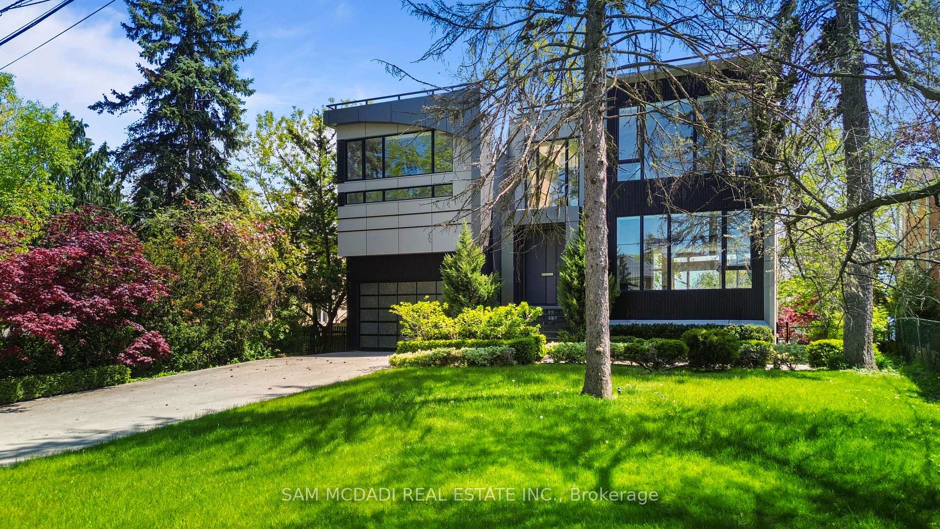 67 Lake Promenade, Toronto