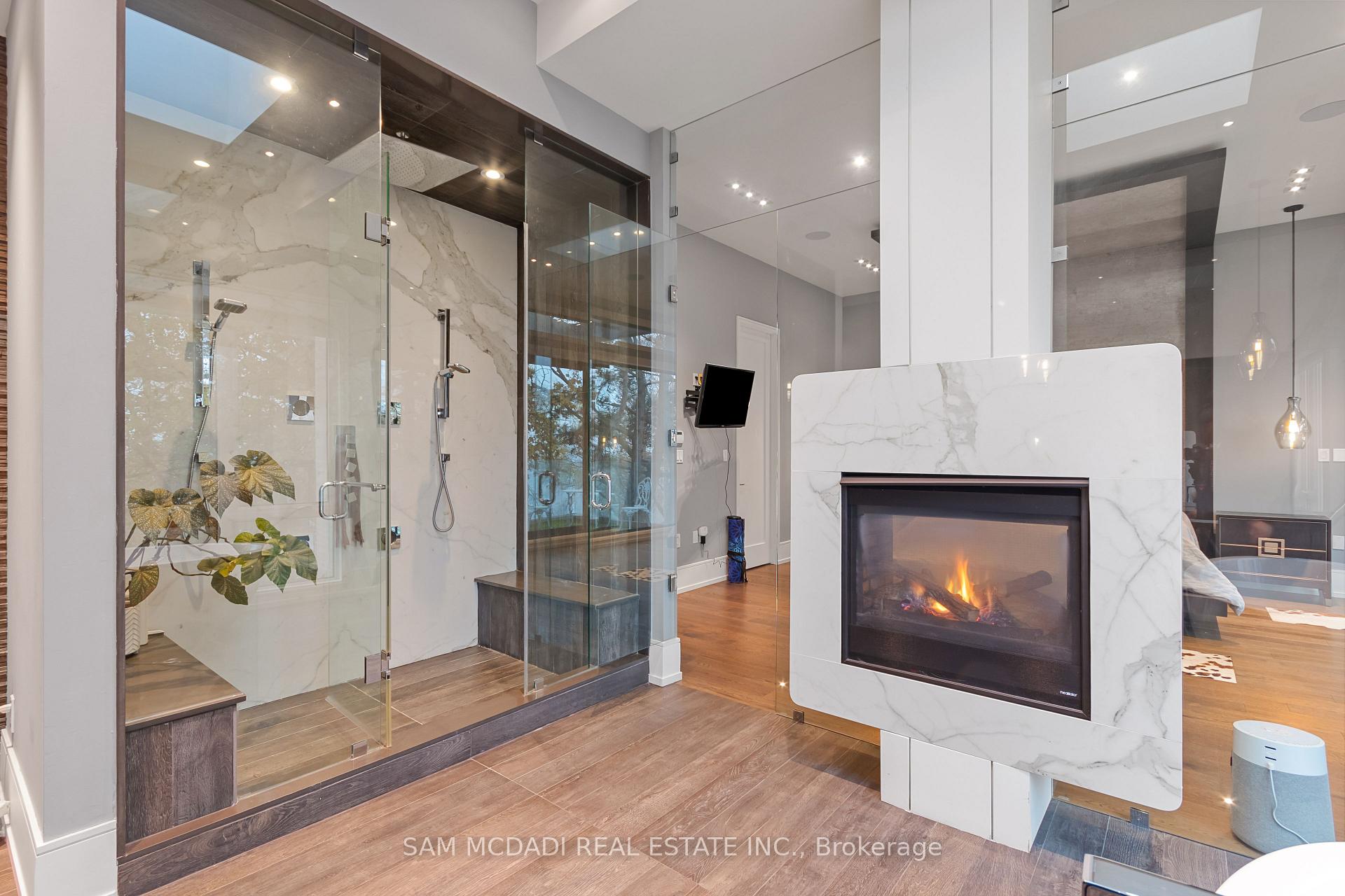 67 Lake Promenade, Toronto
