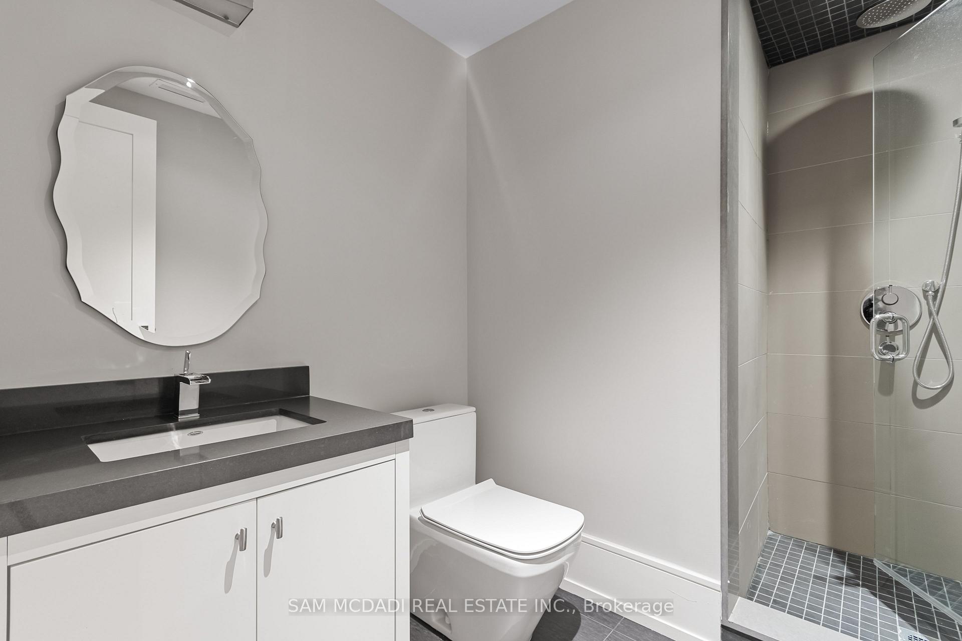 67 Lake Promenade, Toronto