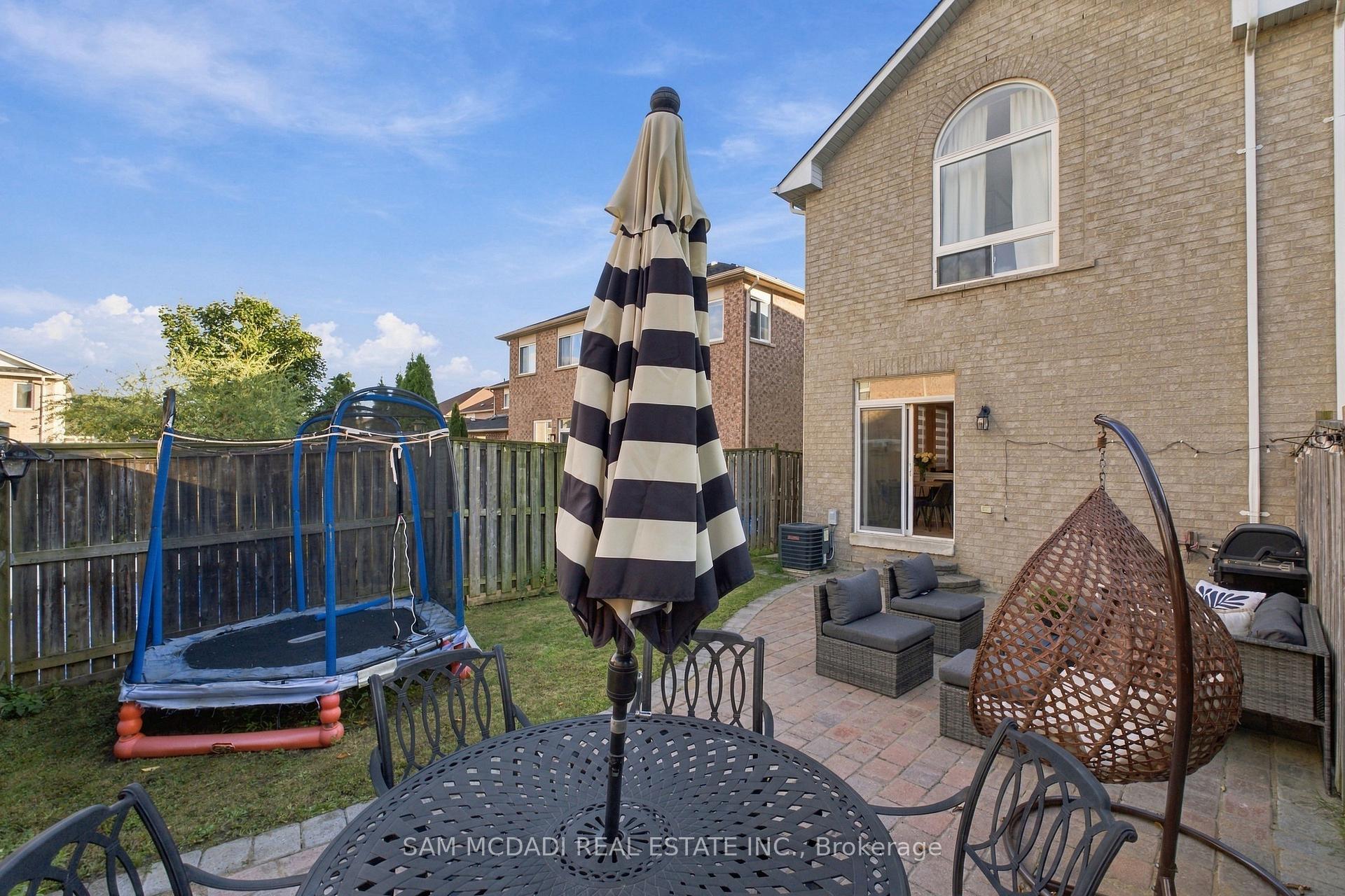 7331 Cork Tree Row