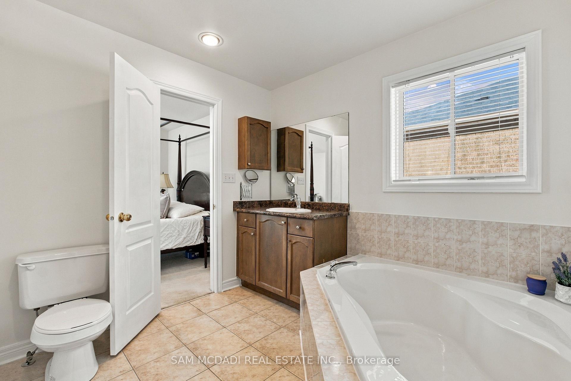 7331 Cork Tree Row