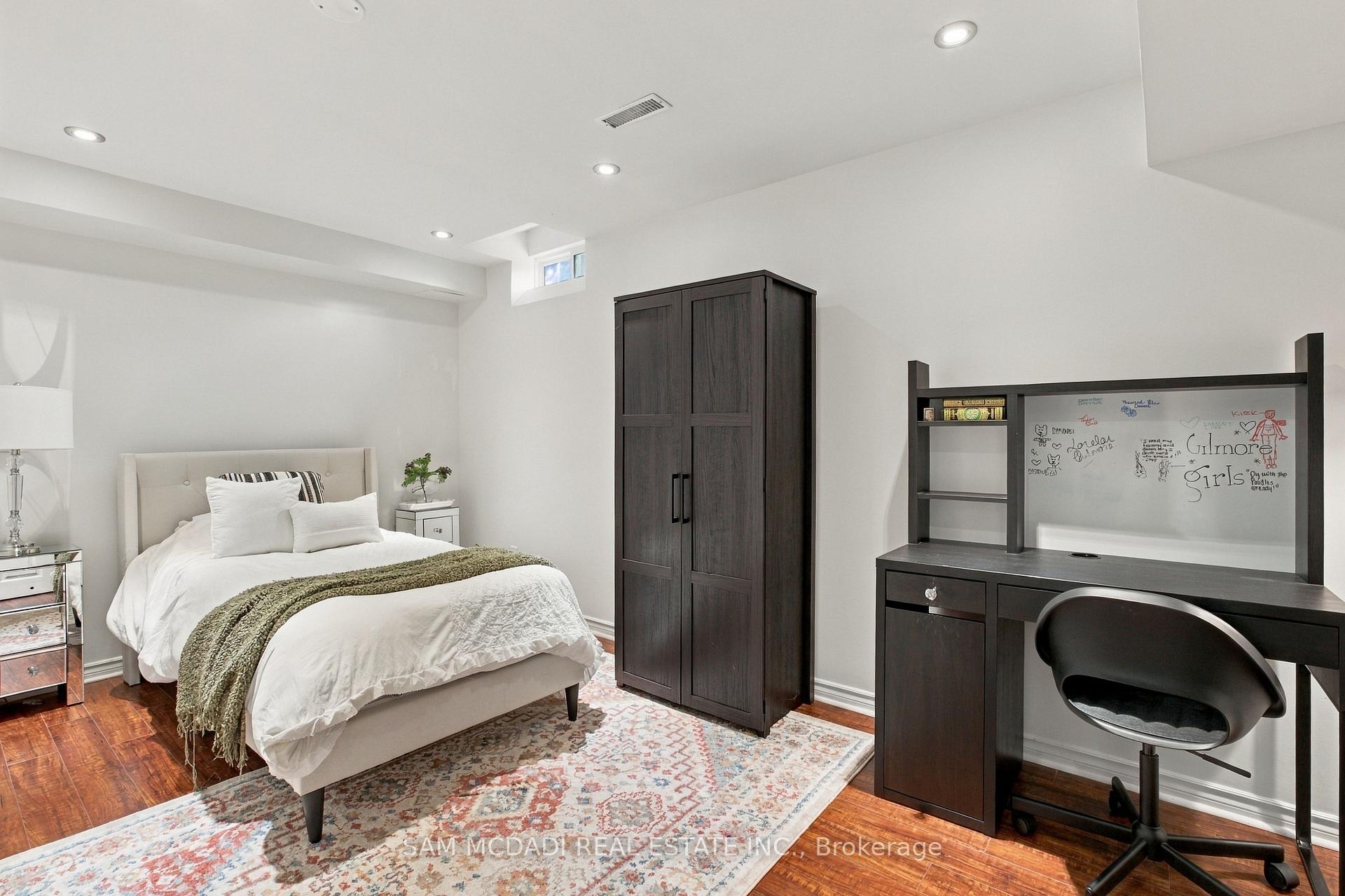 7331 Cork Tree Row