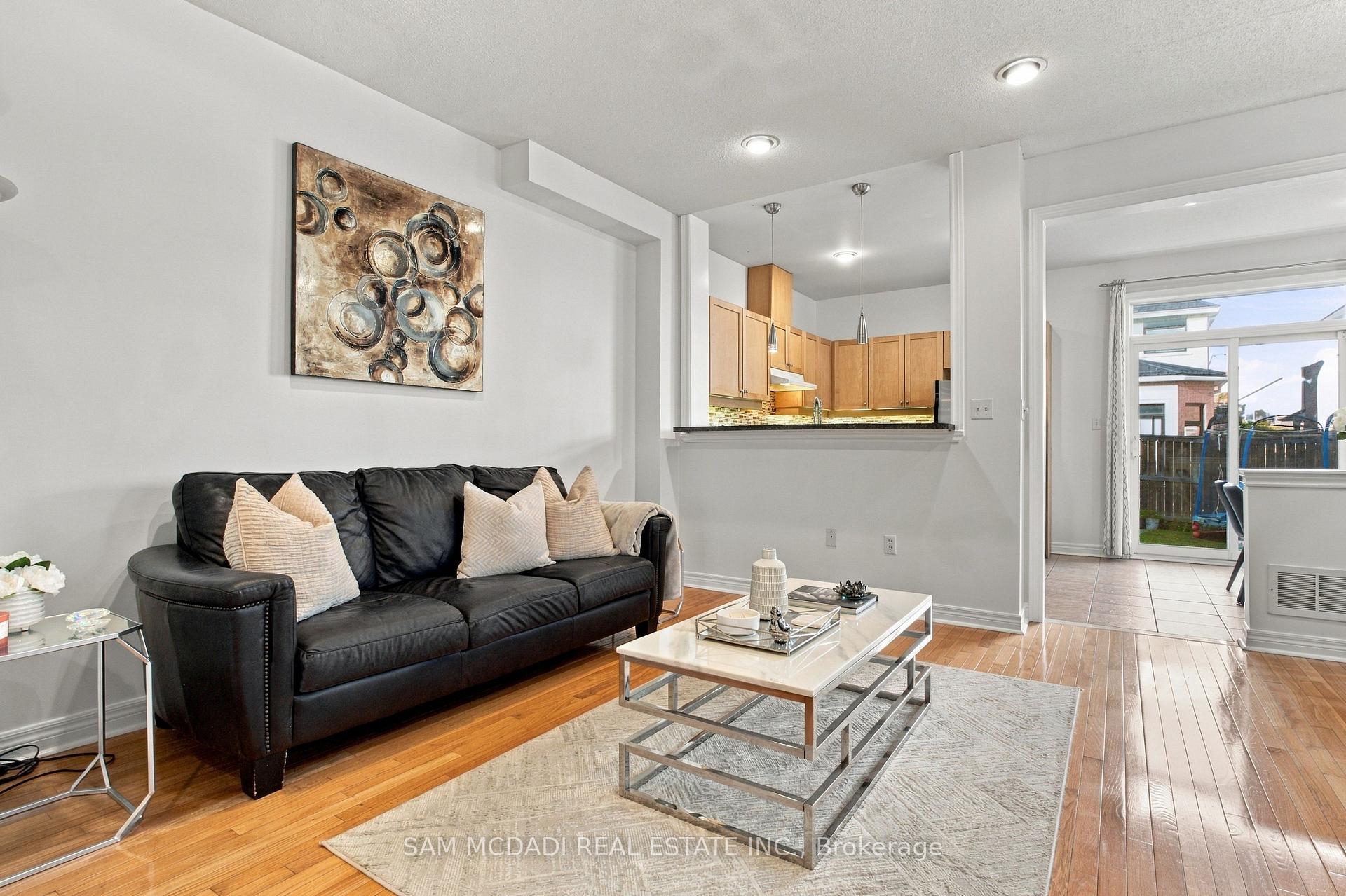 7331 Cork Tree Row