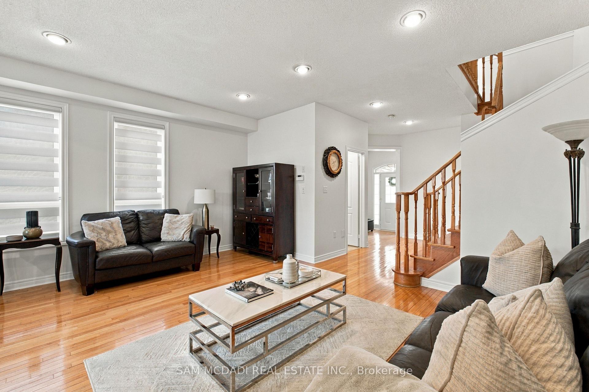 7331 Cork Tree Row