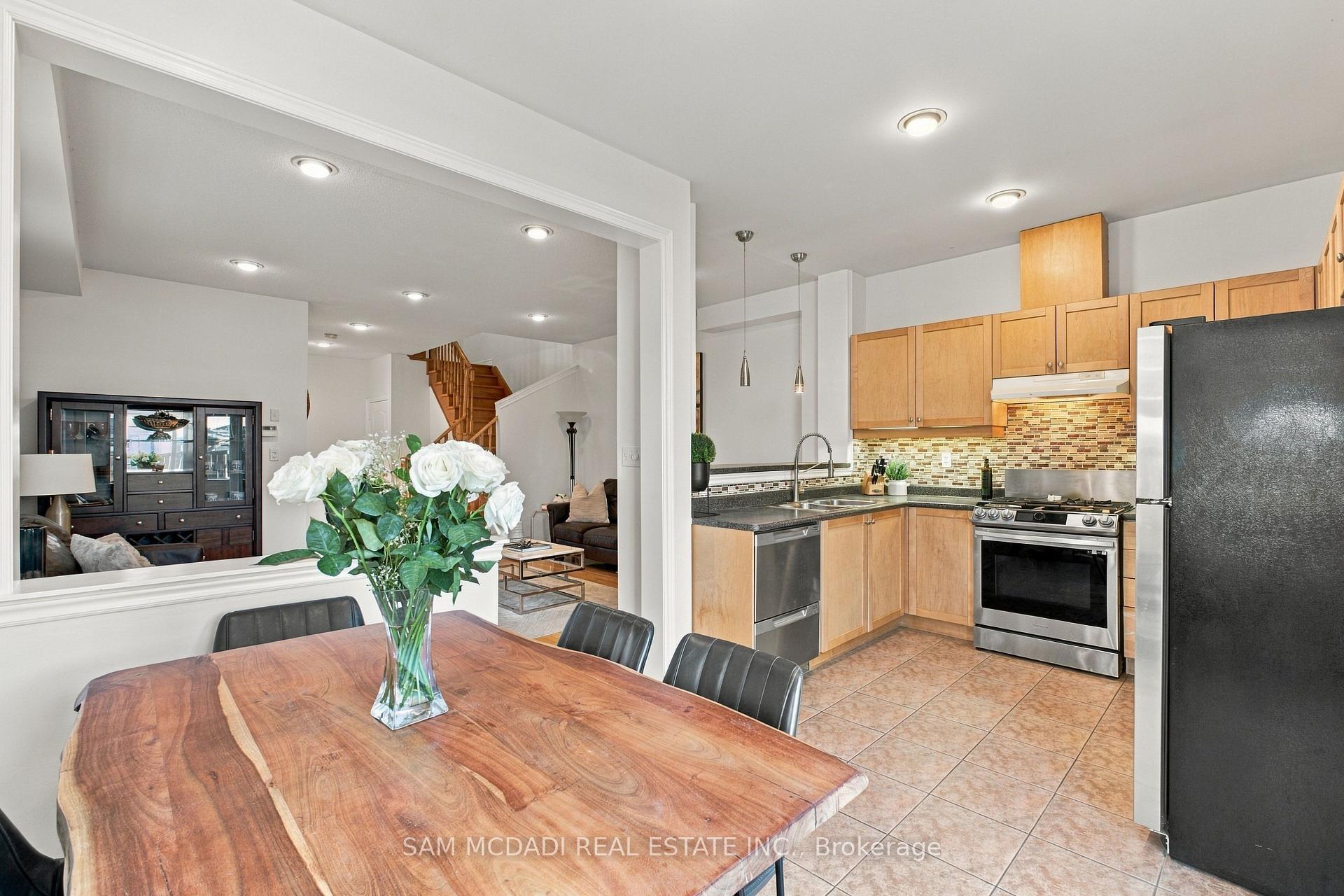 7331 Cork Tree Row