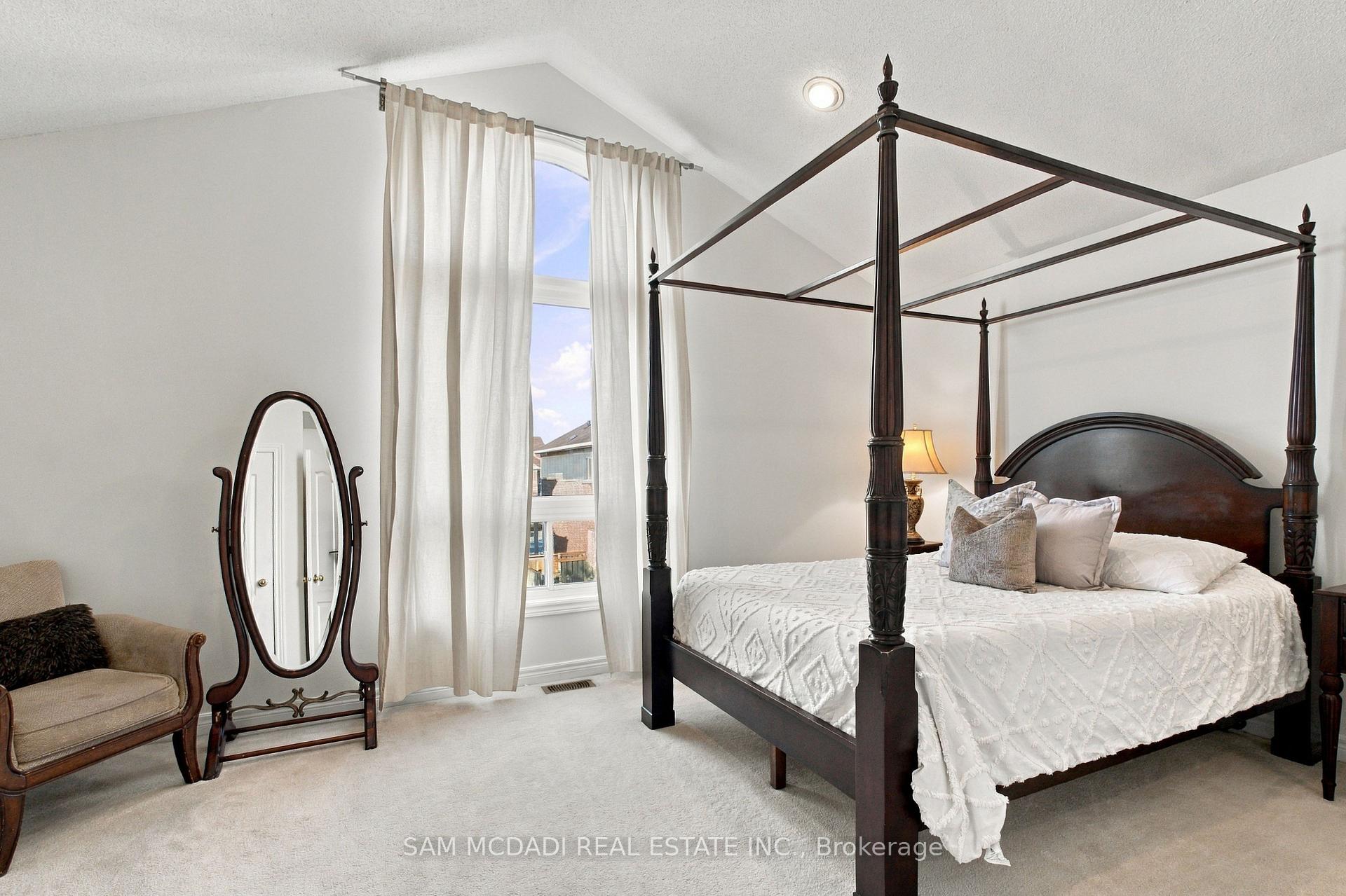 7331 Cork Tree Row