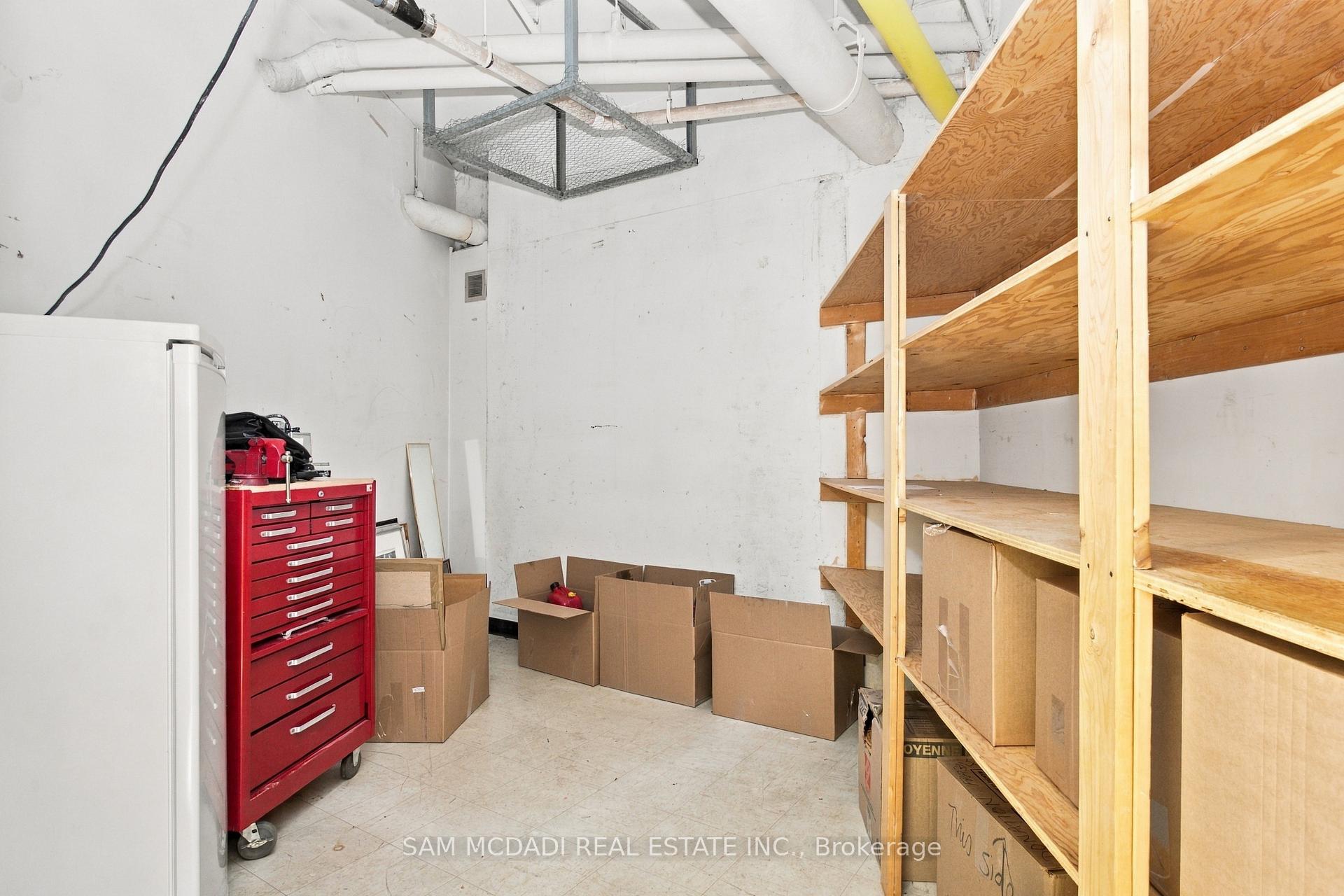 2000 Islington Avenue 2009, Toronto Unit: 2009