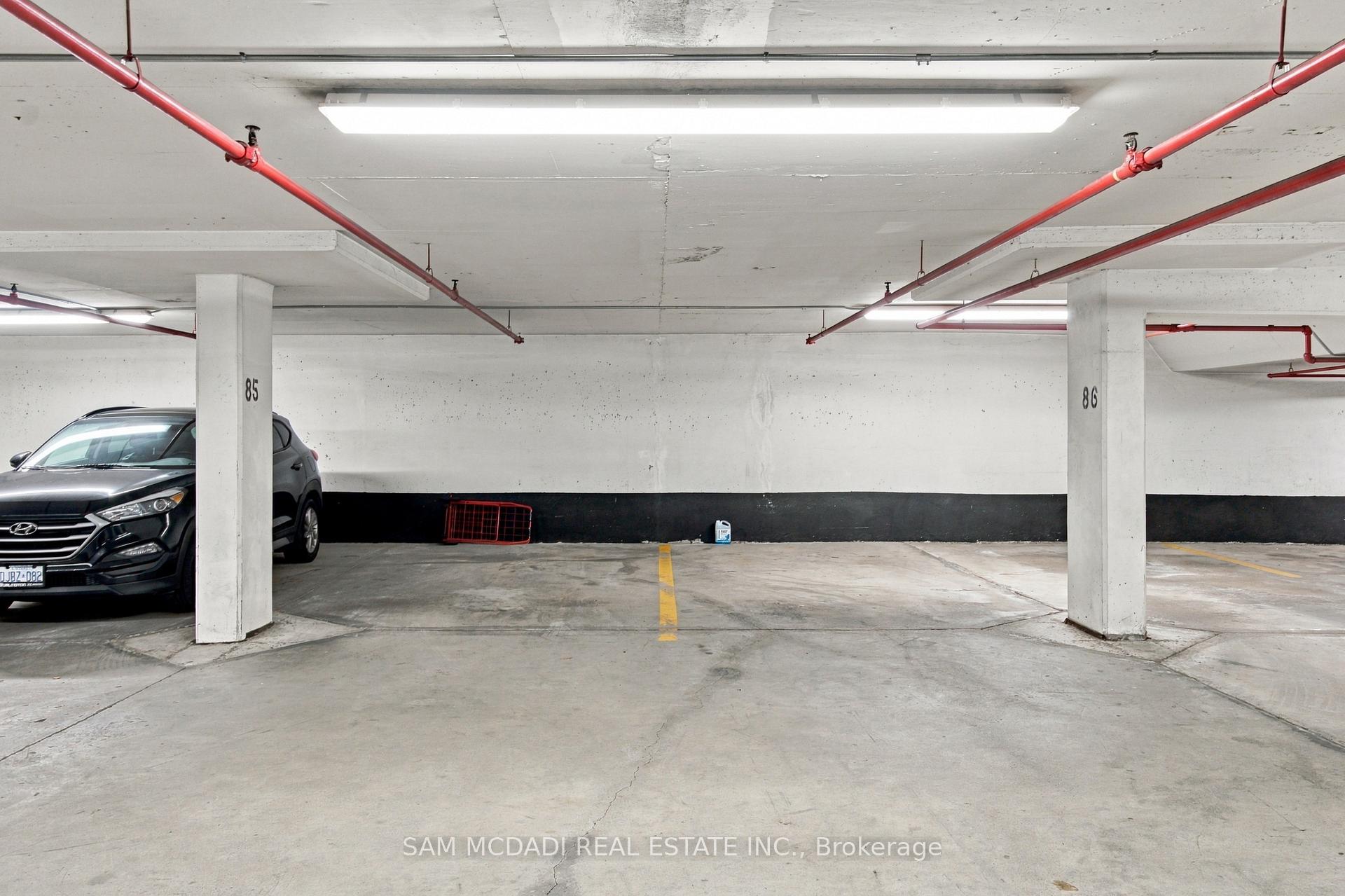 2000 Islington Avenue 2009, Toronto Unit: 2009