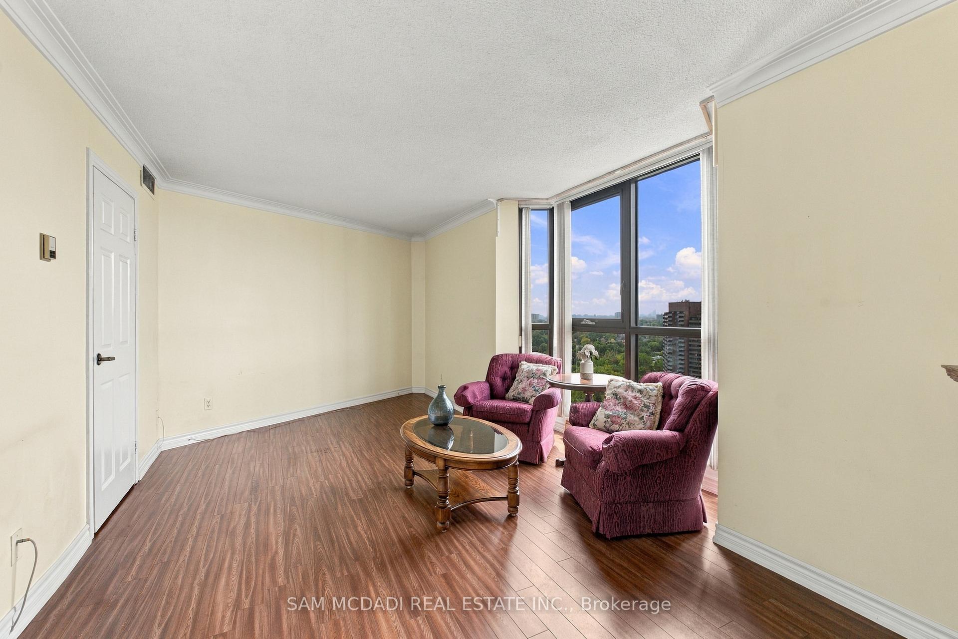 2000 Islington Avenue 2009, Toronto Unit: 2009