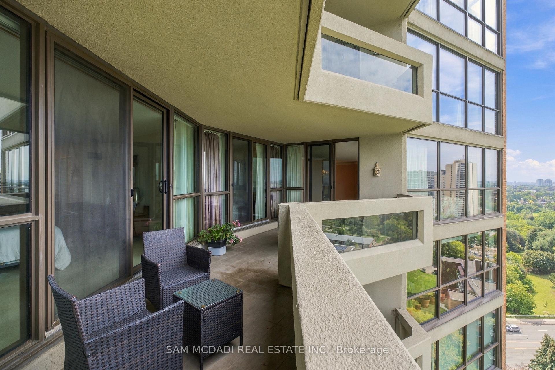 2000 Islington Avenue 2009, Toronto Unit: 2009