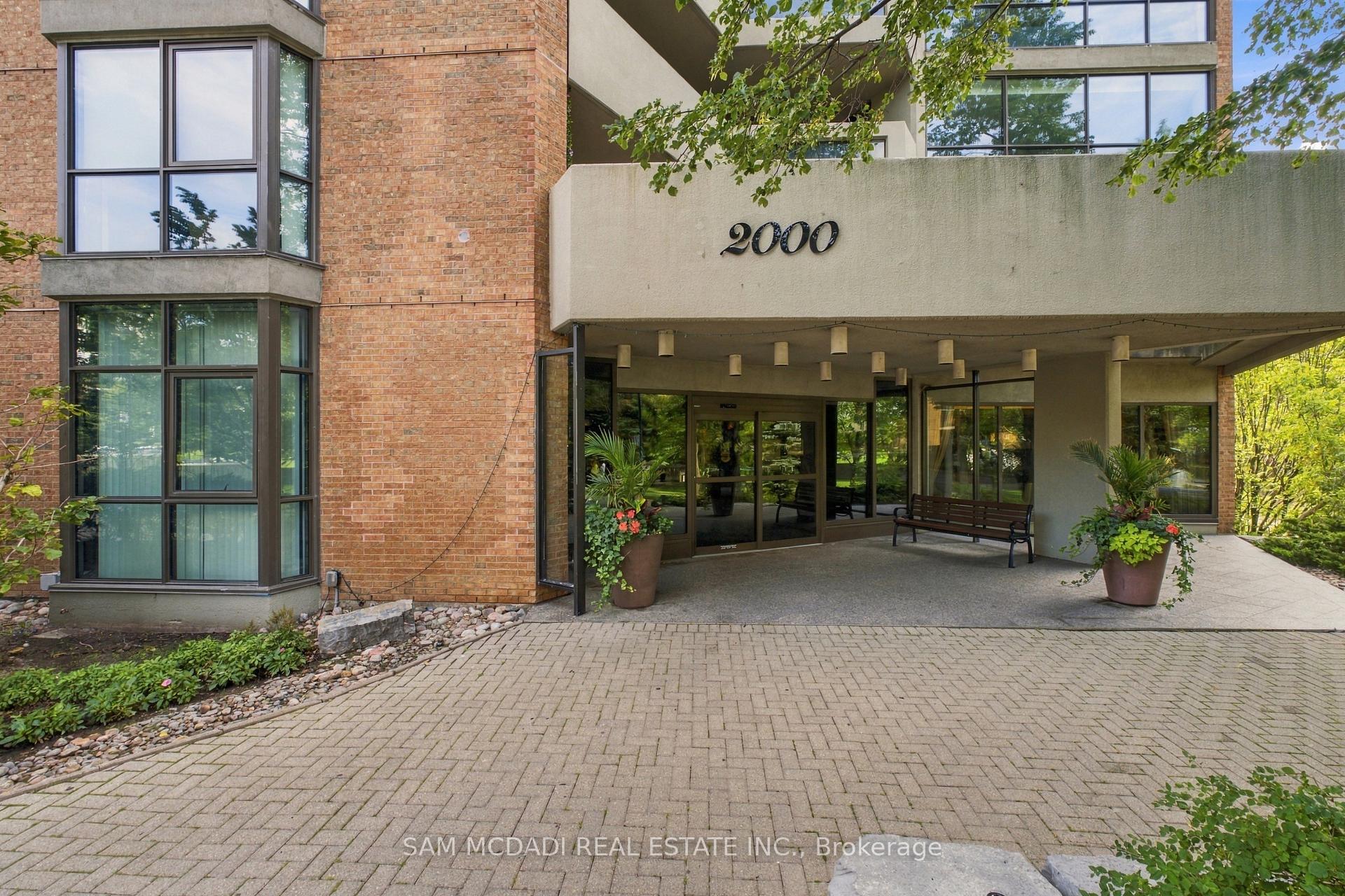 2000 Islington Avenue 2009, Toronto Unit: 2009