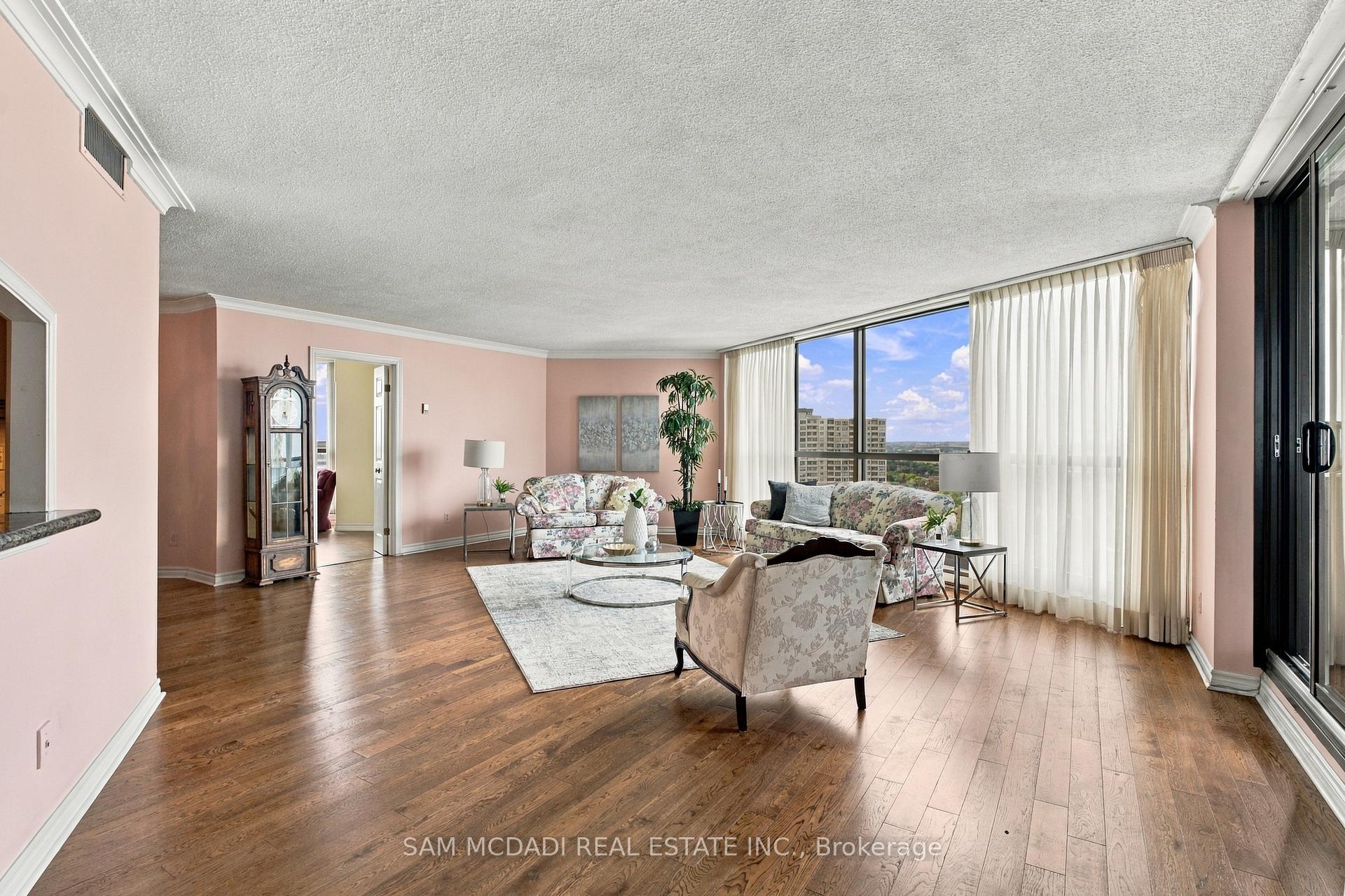 2000 Islington Avenue 2009, Toronto Unit: 2009