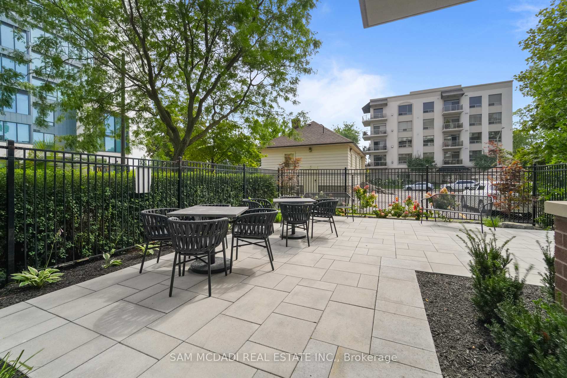 70 Port Street E 506