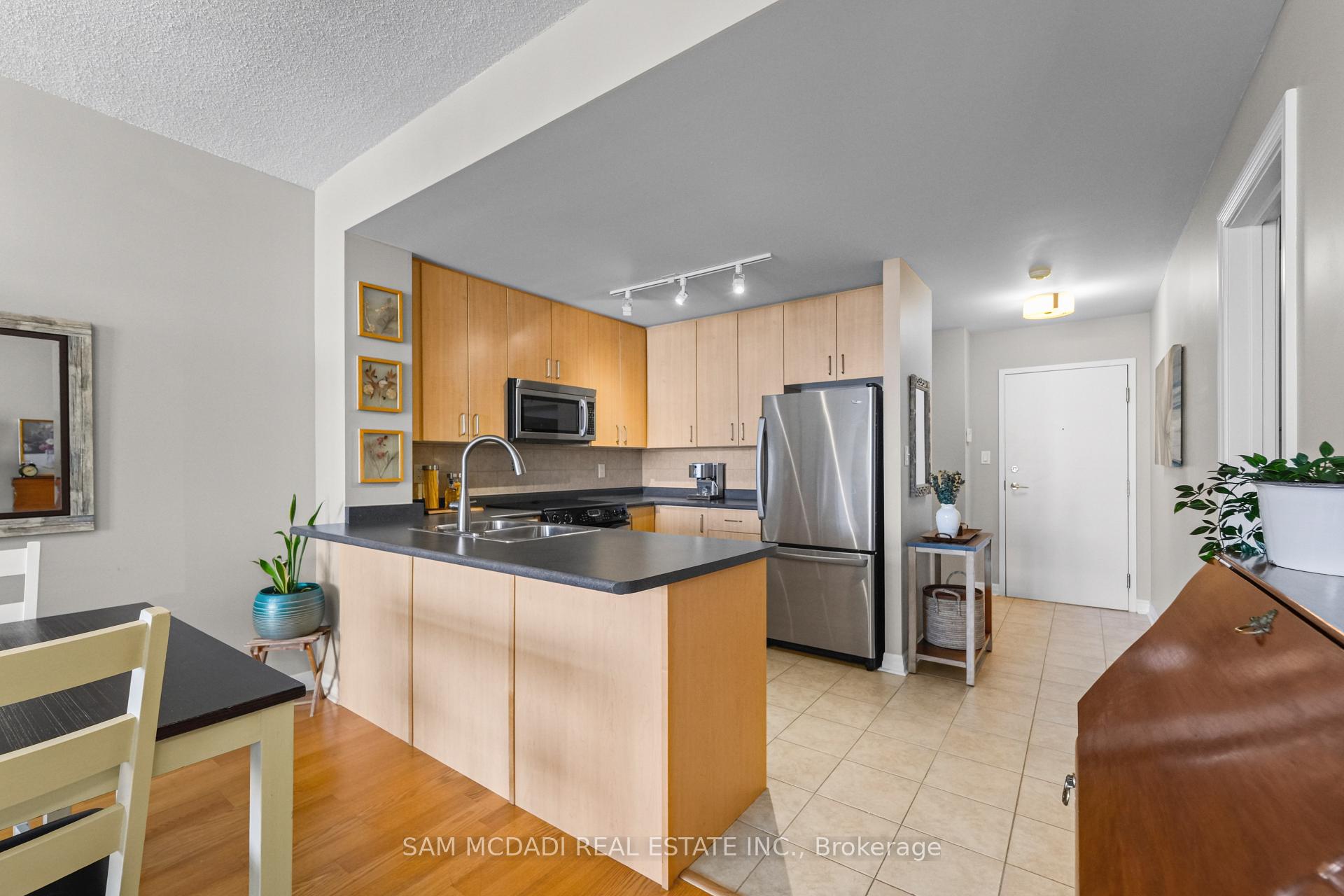 70 Port Street E 506