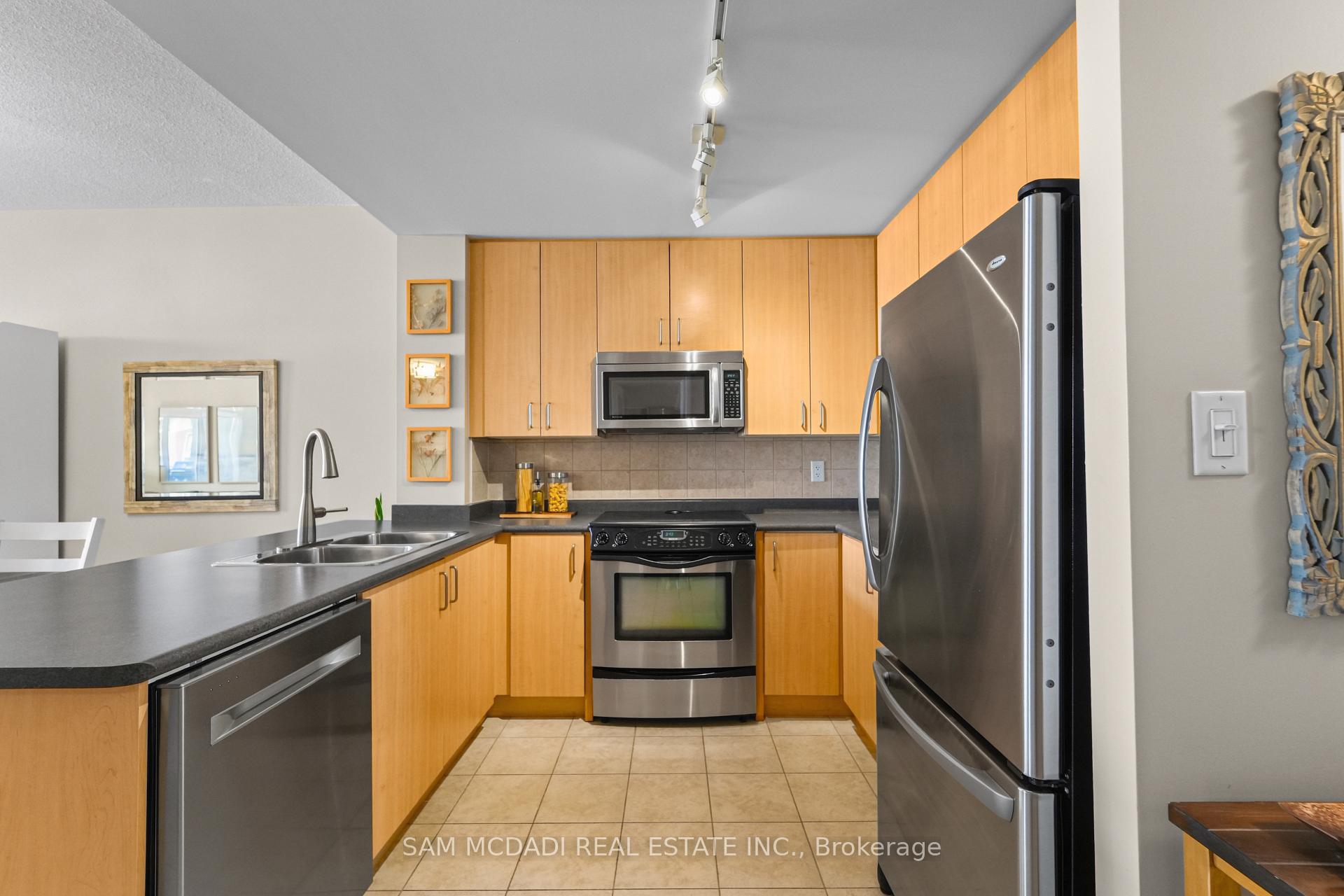 70 Port Street E 506