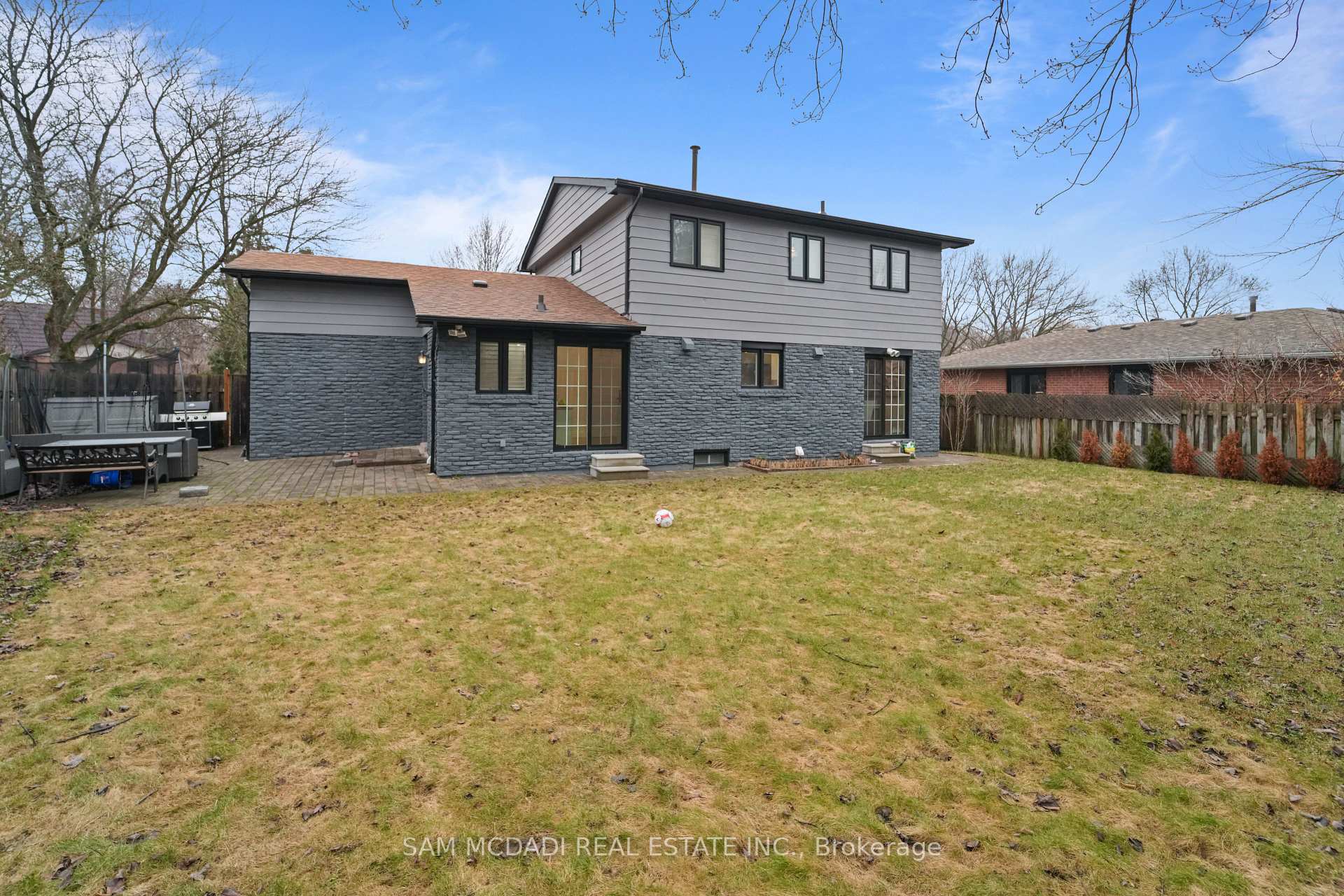 2290 Devon Road