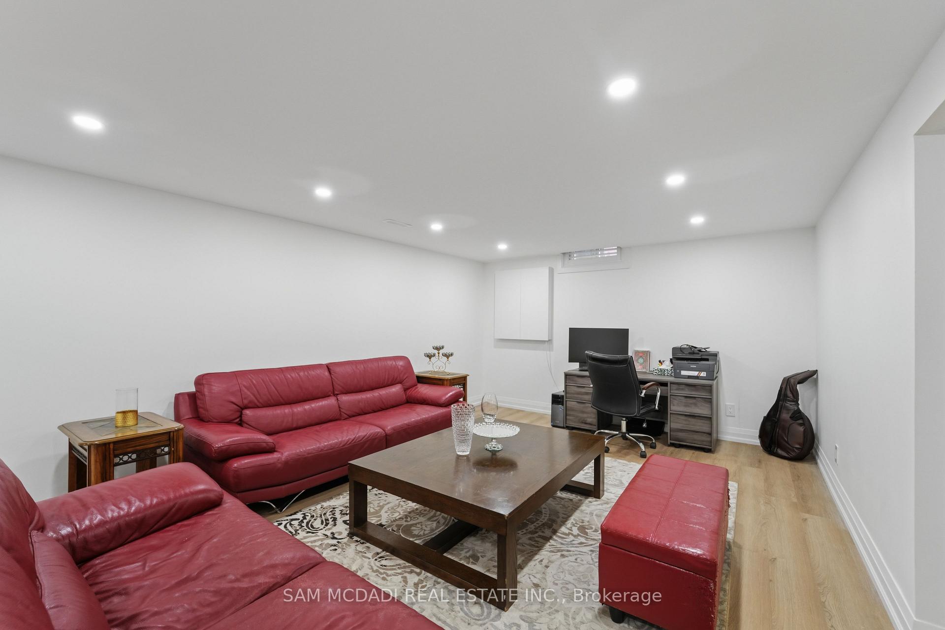 2290 Devon Road