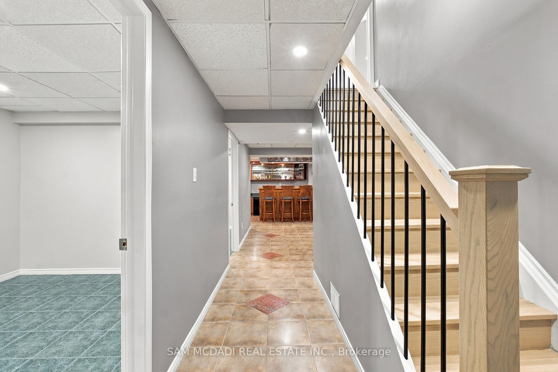 5289 Fallingbrook Drive