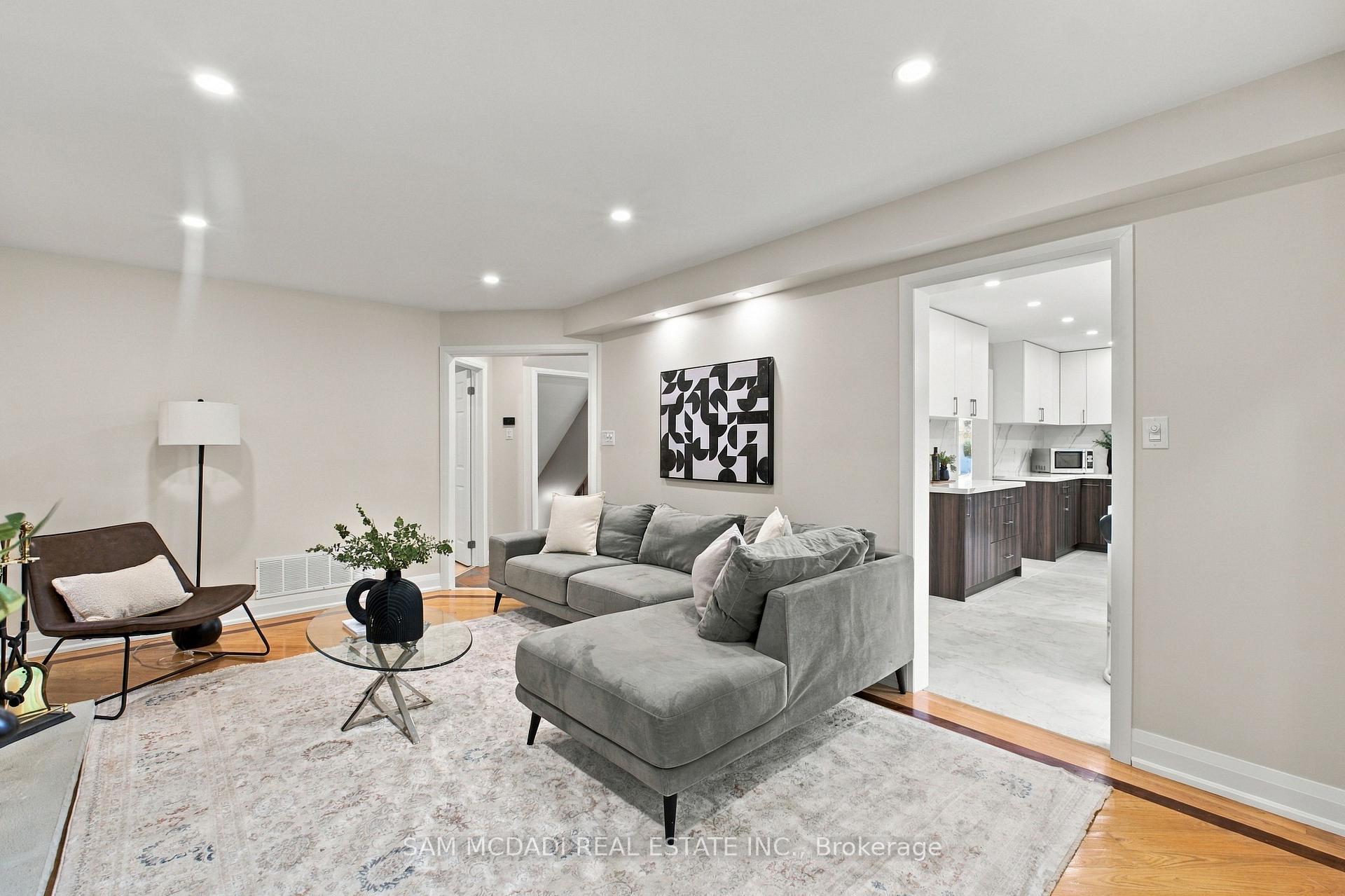 5289 Fallingbrook Drive