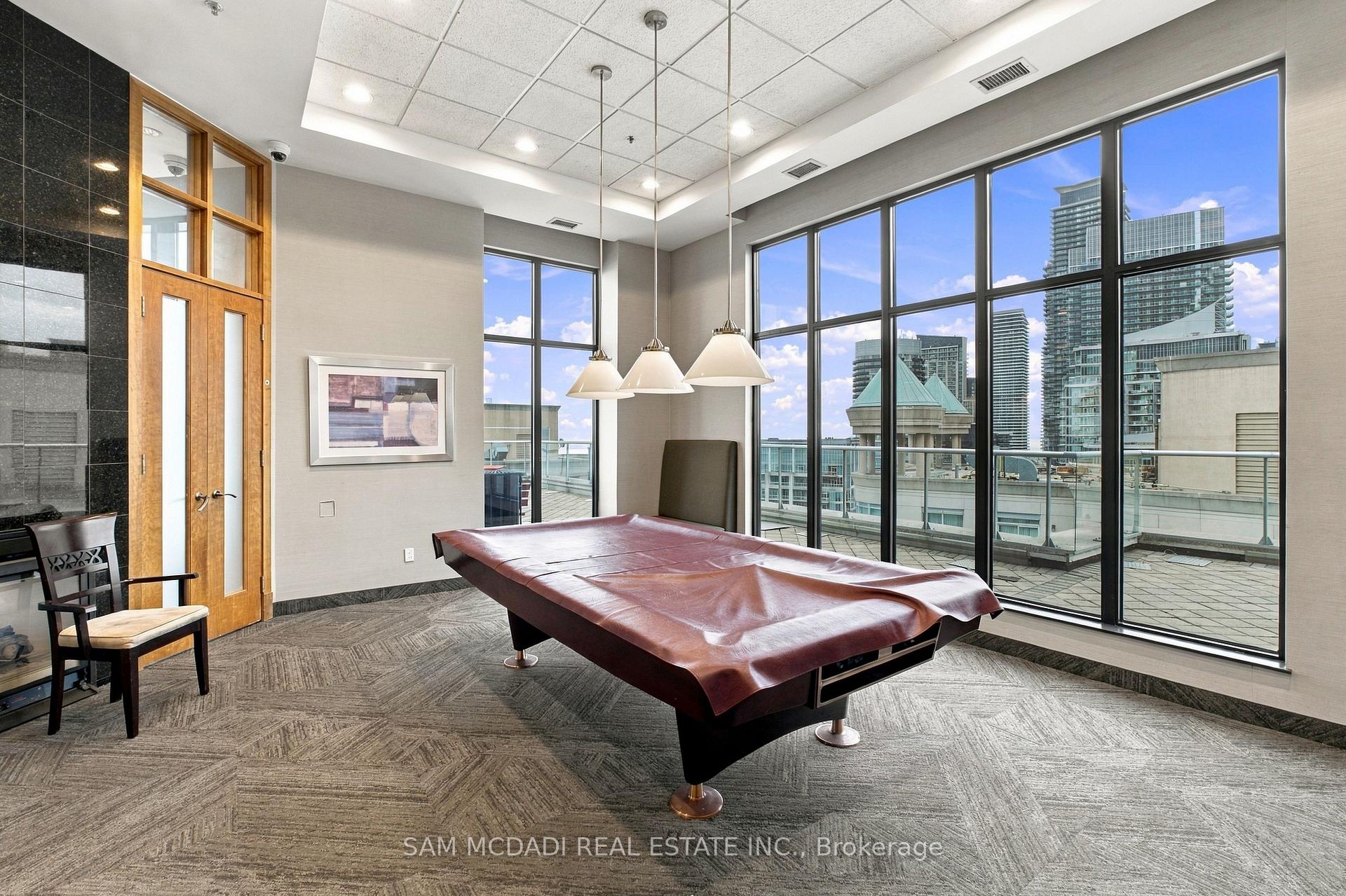 2087 Lake Shore Boulevard W 103, Toronto Unit: 103