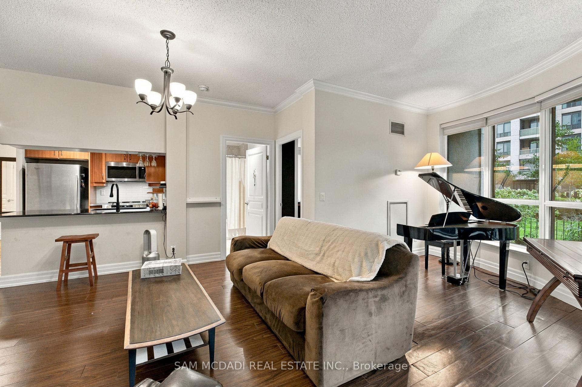 2087 Lake Shore Boulevard W 103, Toronto Unit: 103