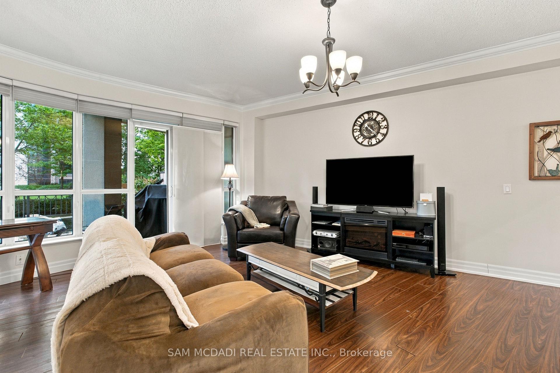 2087 Lake Shore Boulevard W 103, Toronto Unit: 103