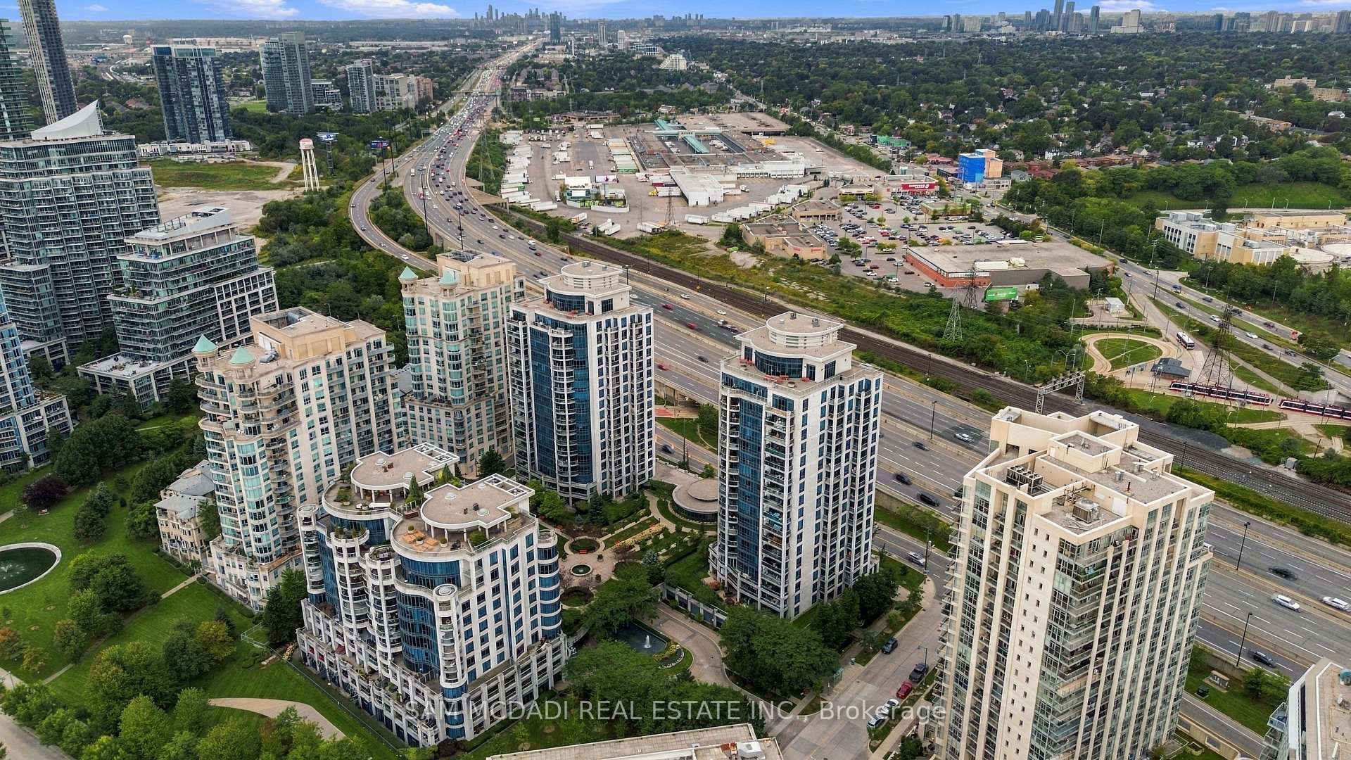 2087 Lake Shore Boulevard W 103, Toronto Unit: 103